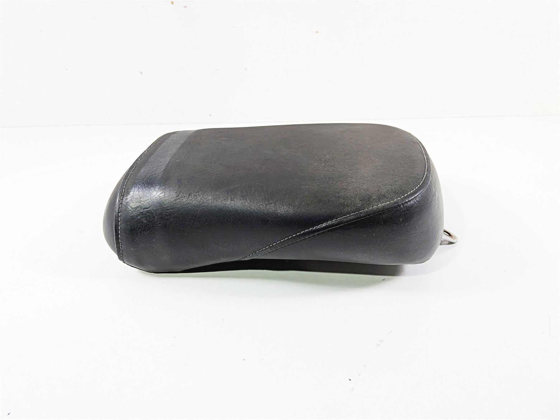 2006 Suzuki VL800 C50 Boulevard Rear Passenger Seat Saddle 45300-41F00-48H {{ shop.shopifyCountryName }} - Mototech271