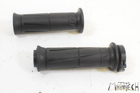 2015 Kawasaki ZX10R ZX10 R Ninja Grip SET 32099-0049 {{ shop.shopifyCountryName }} - Mototech271