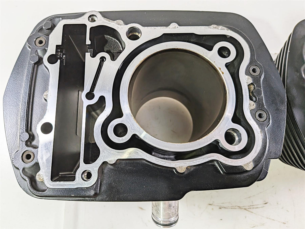 2010 Honda VT1300 CR Stateline Front Rear Cylinder Jug Piston Set 12110-MFY-A00 {{ shop.shopifyCountryName }} - Mototech271
