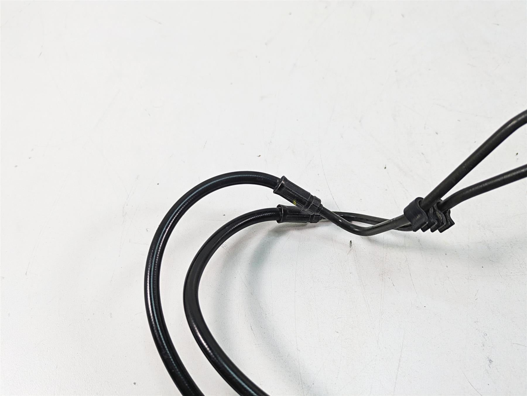 2021 Aprilia RS660 Front Abs Brake Line Hose Set 2B007004 2B007005 2B006455 {{ shop.shopifyCountryName }} - Mototech271