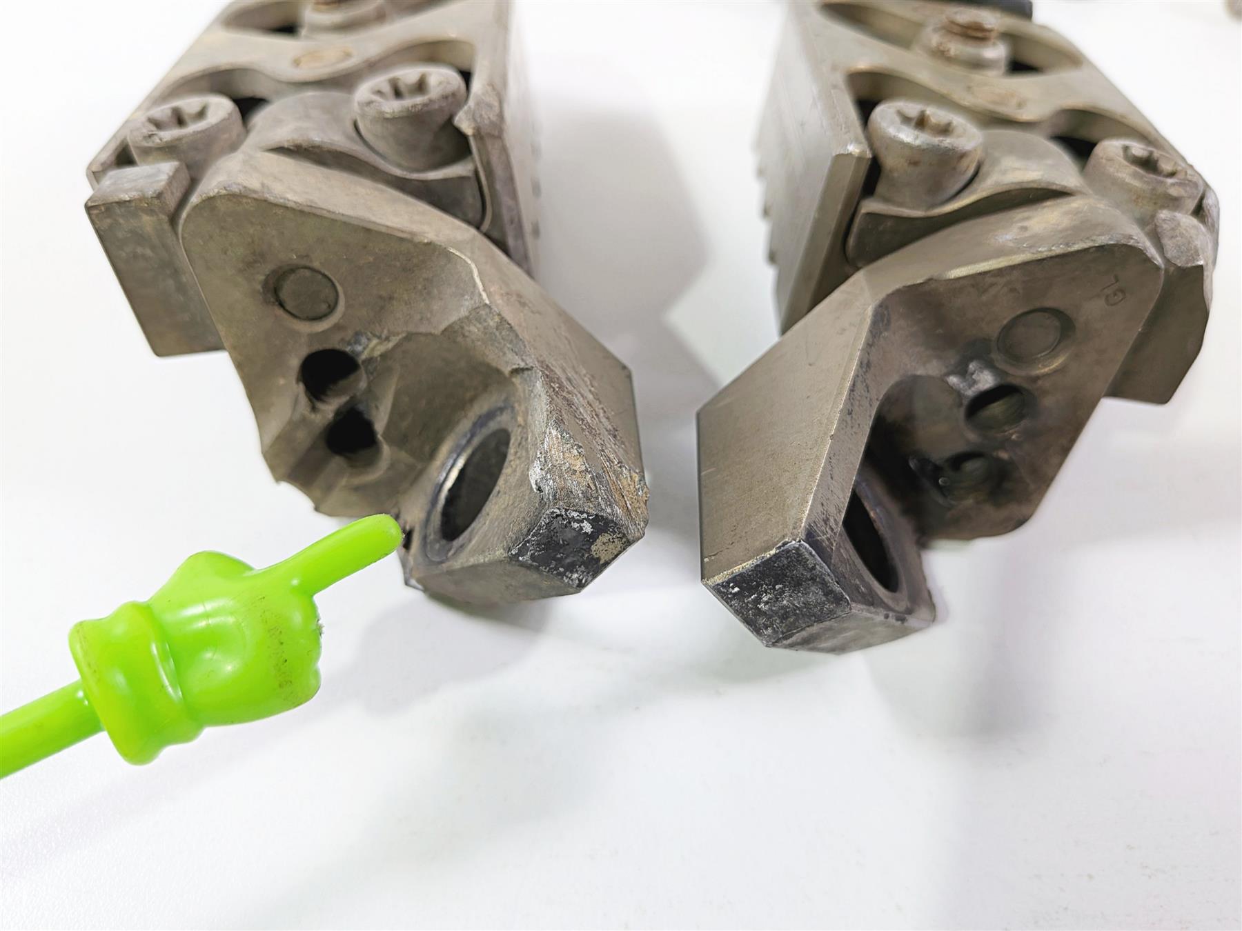 2015 BMW R1200GS K50 Adjustable Rider Footpeg Foot Peg Set {{ shop.shopifyCountryName }} - Mototech271