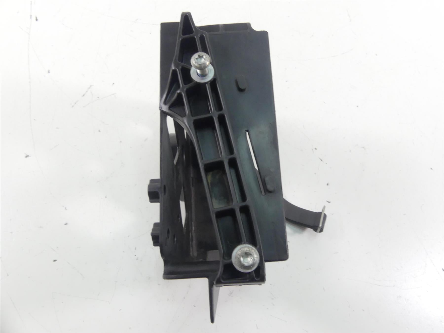 2015 Harley FXDF Dyna Fat Bob Battery Tray Carrier & Cover 70379-06B 66444-12DH {{ shop.shopifyCountryName }} - Mototech271