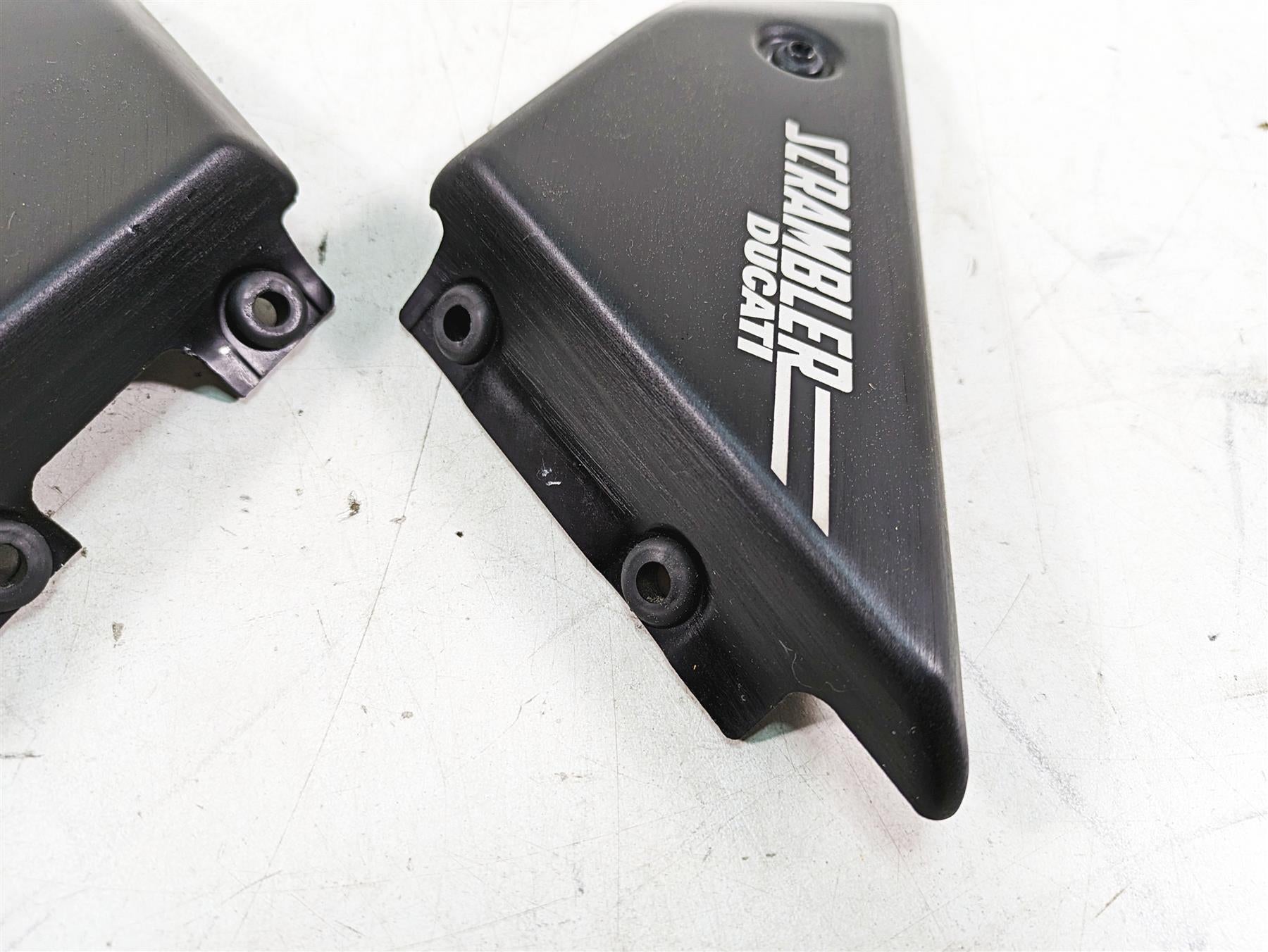 2020 Ducati Scrambler 1100 Sport Pro Fuel Tank Side Cover Fairing Set 4601G331AE {{ shop.shopifyCountryName }} - Mototech271