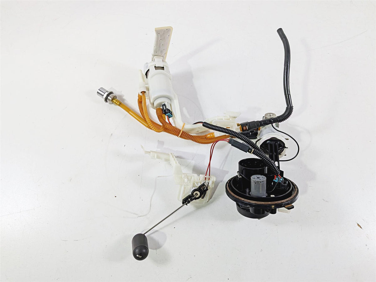 2015 Harley Touring FLTRUSE CVO Road Glide Fuel Gas Pump & Sender 75069-08C-Mototech271