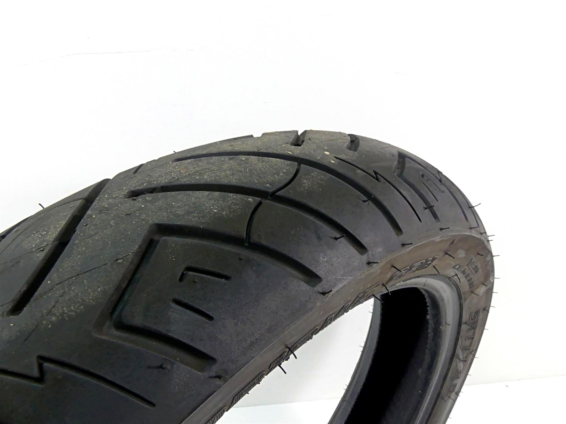 Used Front Motorcycle Tire Shinko SR777 130/70B18 67-0027 {{ shop.shopifyCountryName }} - Mototech271