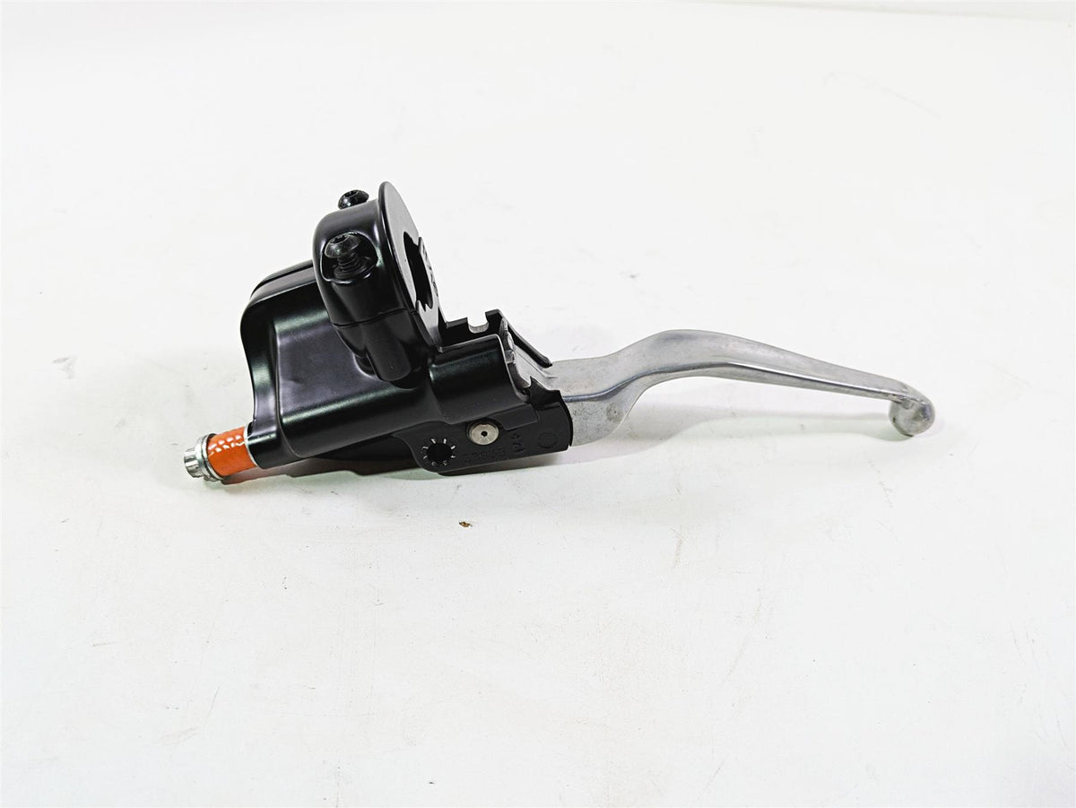 2016 Harley FXDL Dyna Low Rider Front Brake Master Cylinder 11/16" 45170-08F {{ shop.shopifyCountryName }} - Mototech271