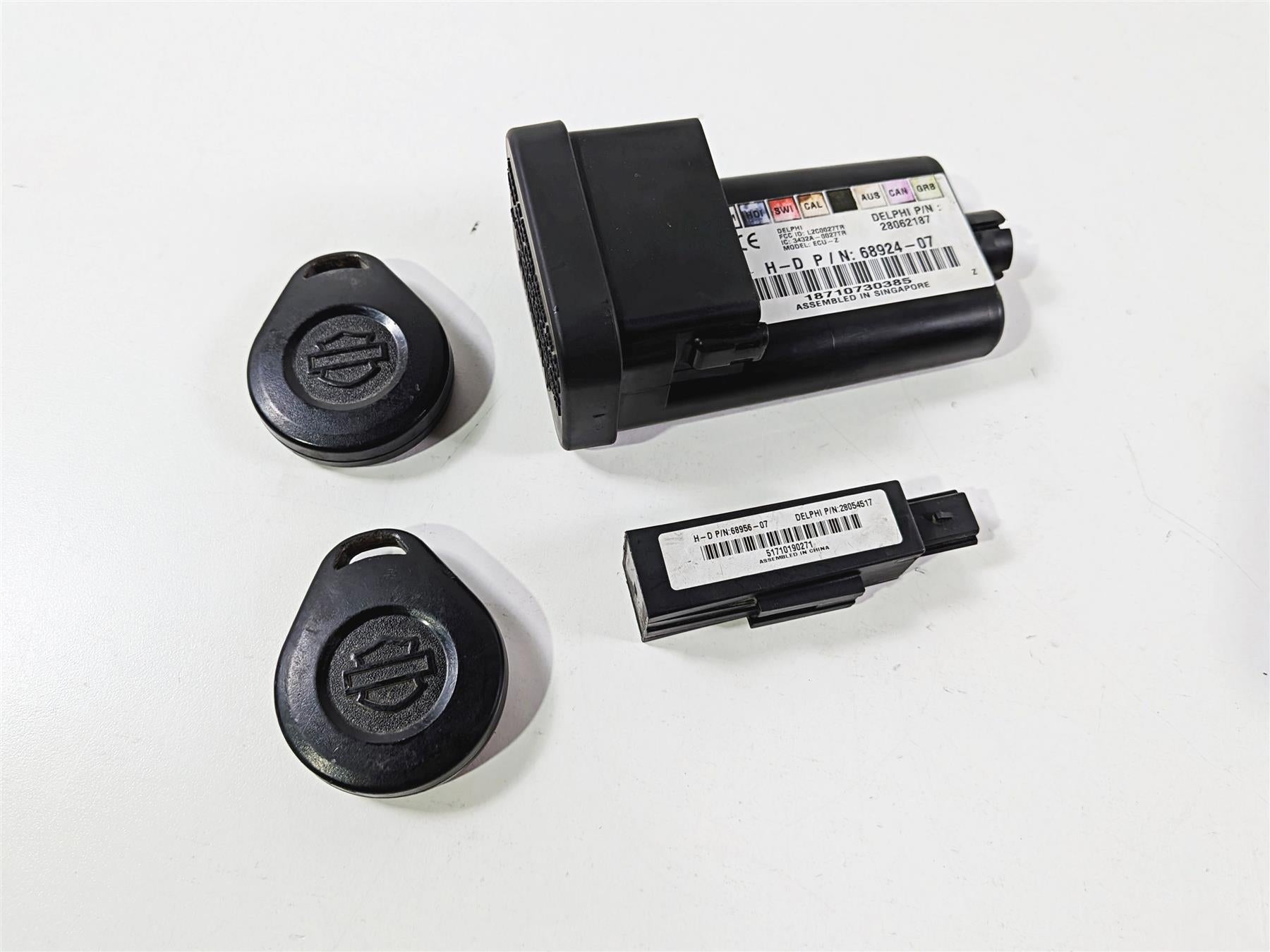 2011 Harley Touring FLHTCU CVO Electra Glide Tssm Module Fob & Antenna 68924-07-Mototech271