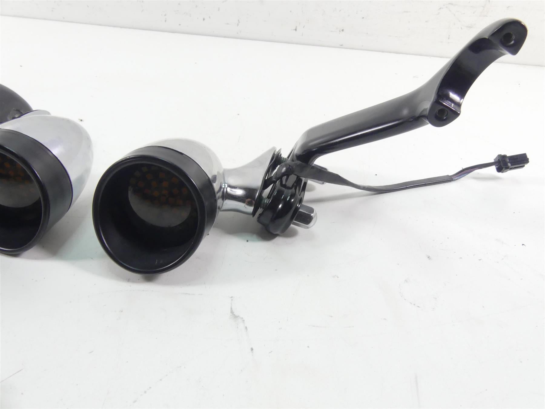 2011 Harley Touring FLTRU Road Glide Front Led Turn Signal Set 69272-05 {{ shop.shopifyCountryName }} - Mototech271