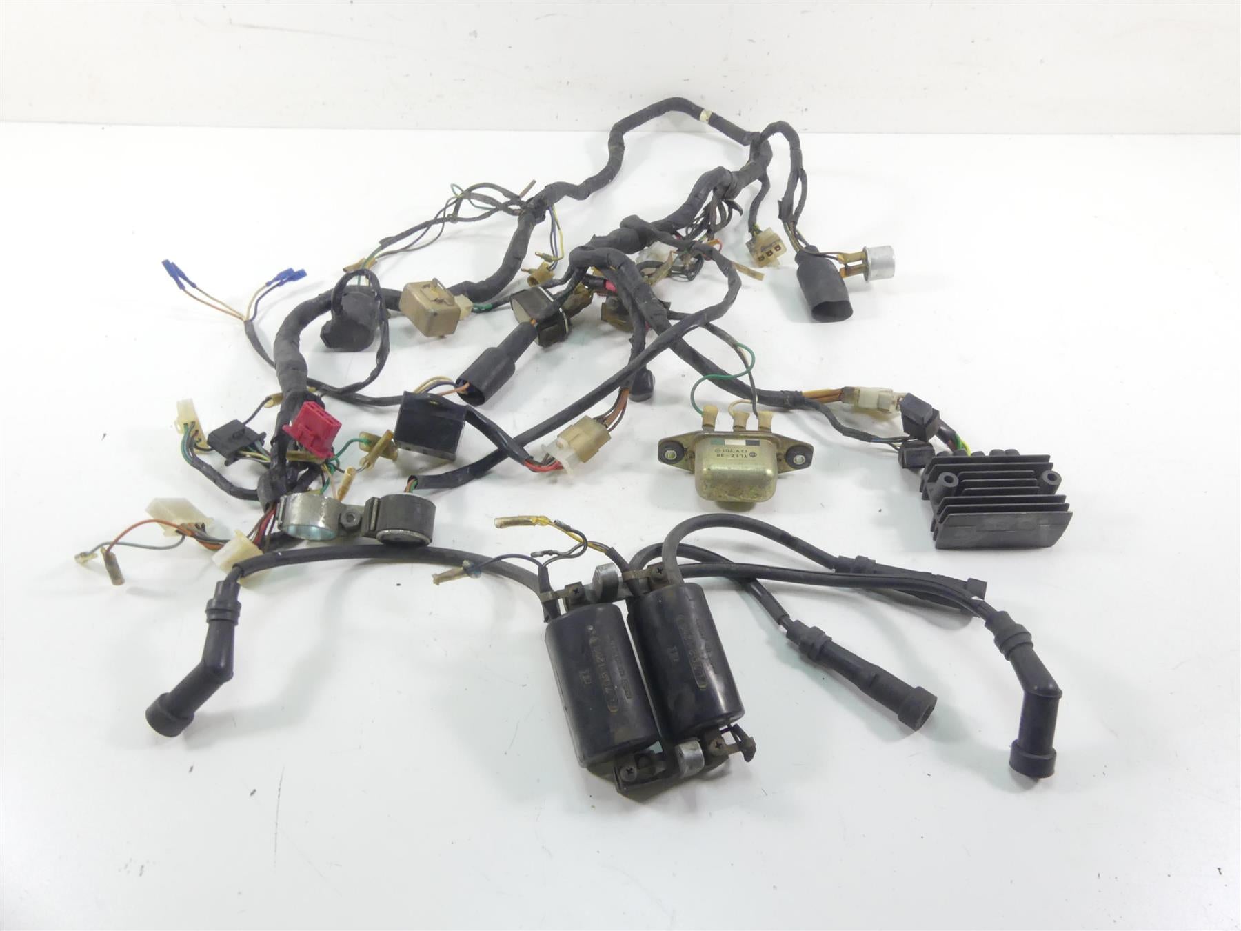 1977 Honda CB750 A Four Hondamatic Wiring Harness Coils Rectifier 32100-393-770 {{ shop.shopifyCountryName }} - Mototech271