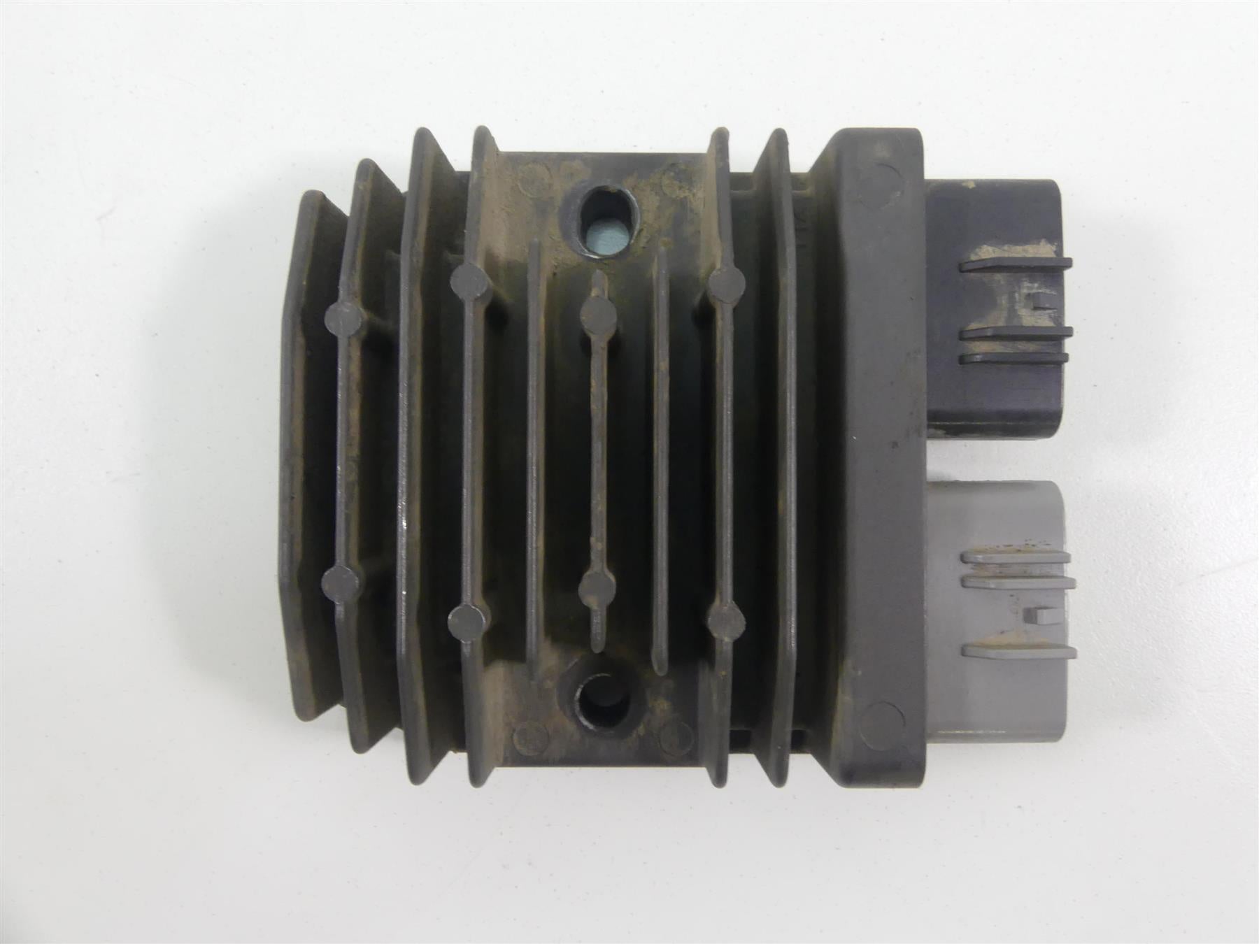 2019 BMW R1250GS K50 Rectifier Voltage Regulator 8523367 12318523367 {{ shop.shopifyCountryName }} - Mototech271