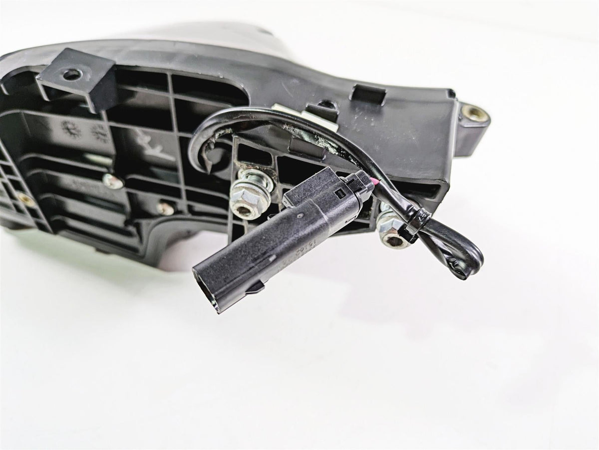 2017 Harley Touring FLHTKSE CVO E-Glide Left Front Speaker & Housing 57000172 {{ shop.shopifyCountryName }} - Mototech271