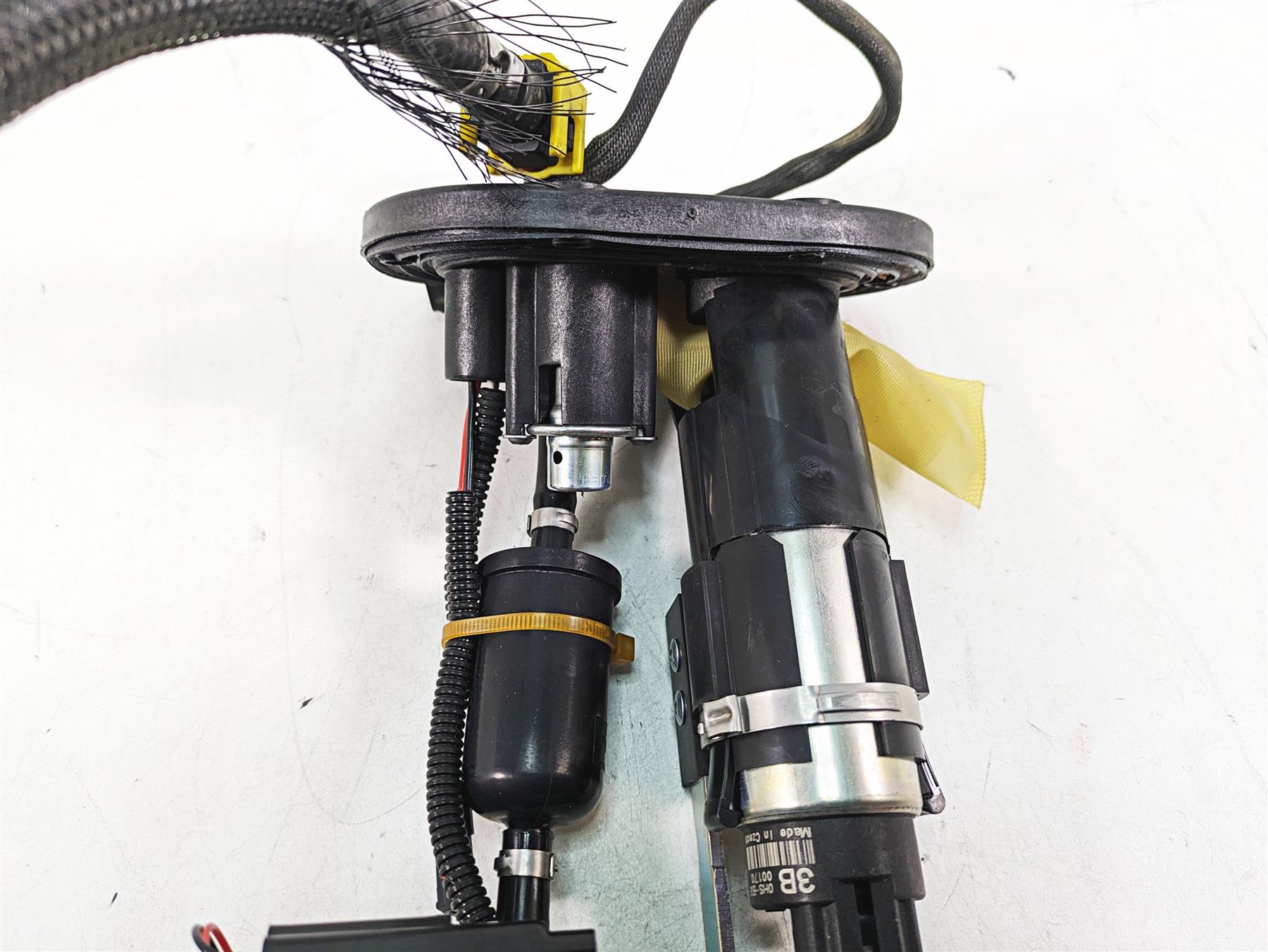 2021 Aprilia RS660 Fuel Gas Petrol Pump + Sending Unit 5k Only - Tested 2D000547 {{ shop.shopifyCountryName }} - Mototech271