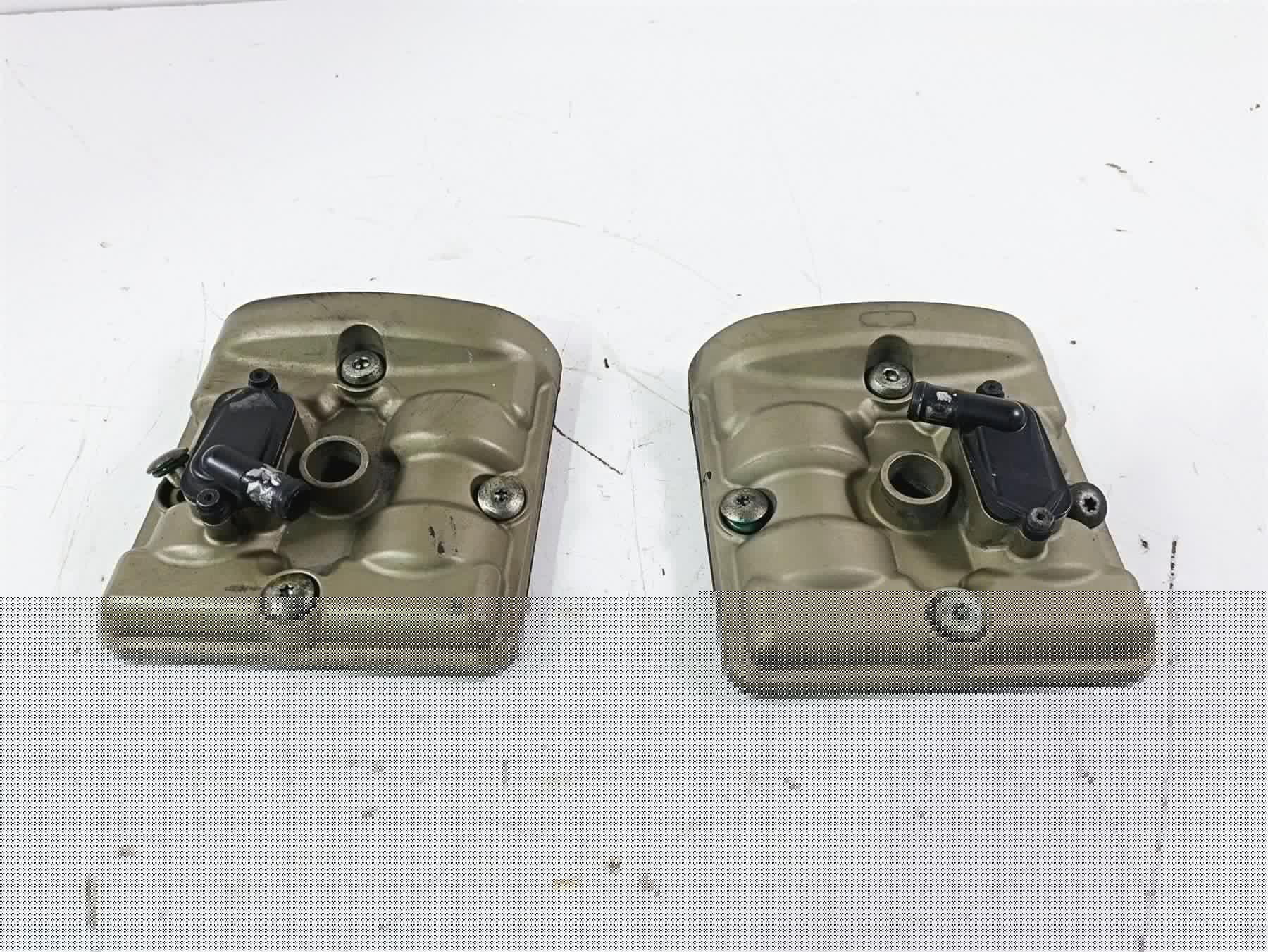 2017 Ducati Monster 1200 S Cylinder Head Valve Cover Top 24734141A {{ shop.shopifyCountryName }} - Mototech271