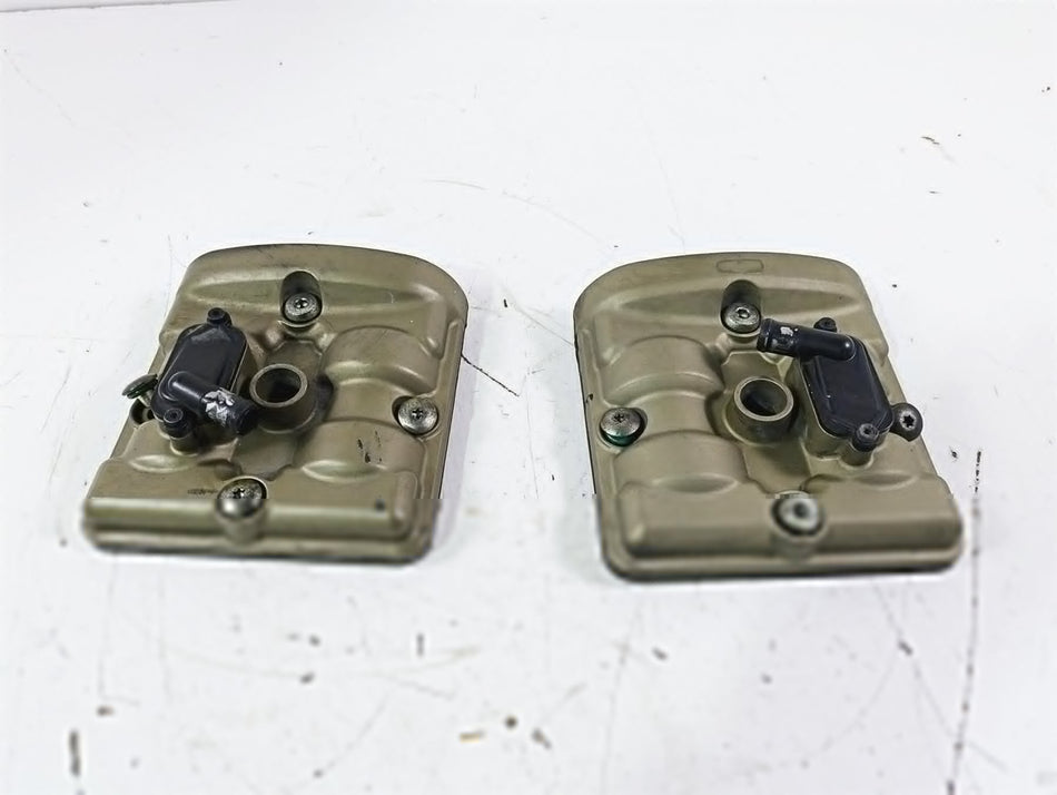2017 Ducati Monster 1200 S Cylinder Head Valve Cover Top 24734141A {{ shop.shopifyCountryName }} - Mototech271