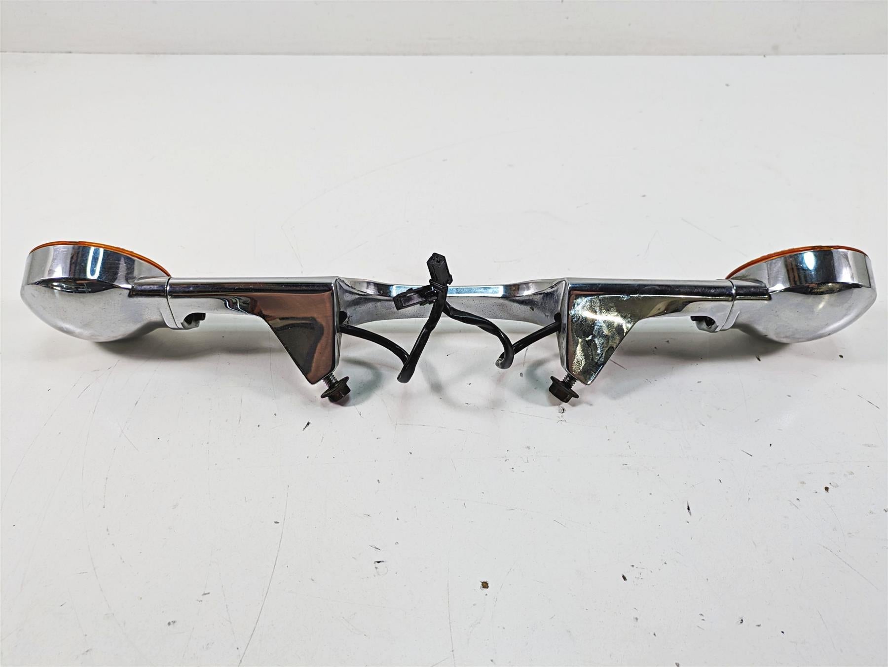 2005 Harley Touring FLHTCUI Electra Glide Rear Blinker Turn Signal Bar 68510-74C {{ shop.shopifyCountryName }} - Mototech271