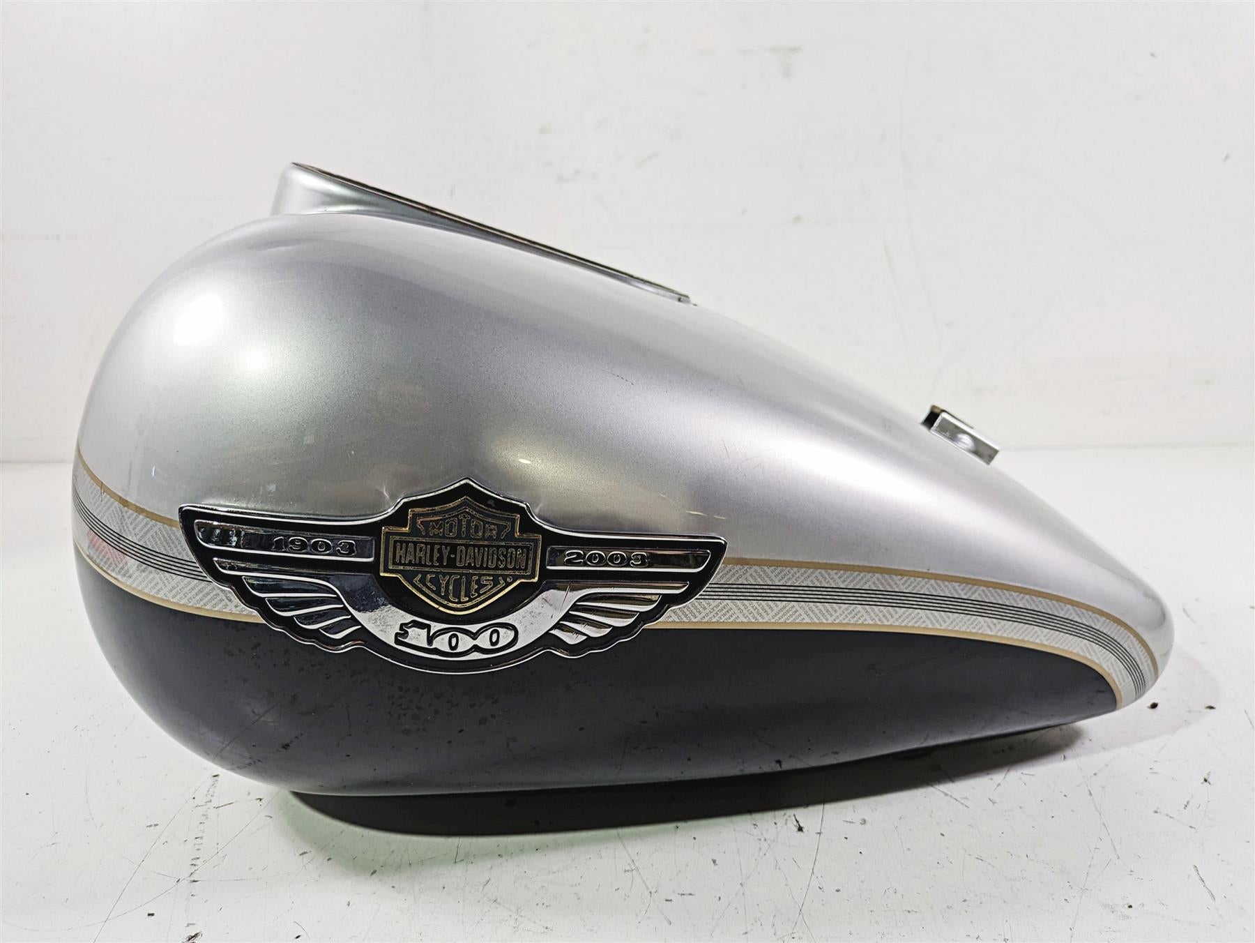 2003 Harley Touring FLHTCUI 100TH E-Glide Fuel Gas Petrol Tank & Emblem 61356-03 {{ shop.shopifyCountryName }} - Mototech271