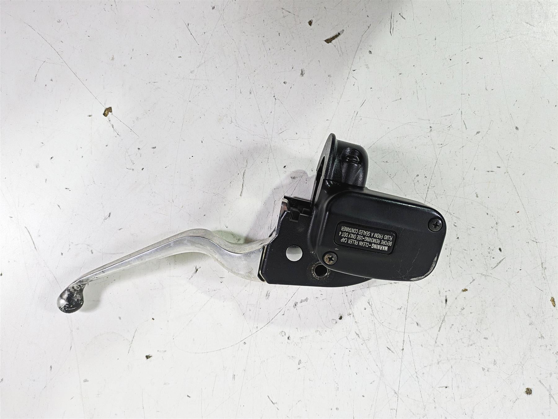 2021 Harley Softail FLSL Slim Front Brake Master Cylinder 1/2" 41700233 {{ shop.shopifyCountryName }} - Mototech271