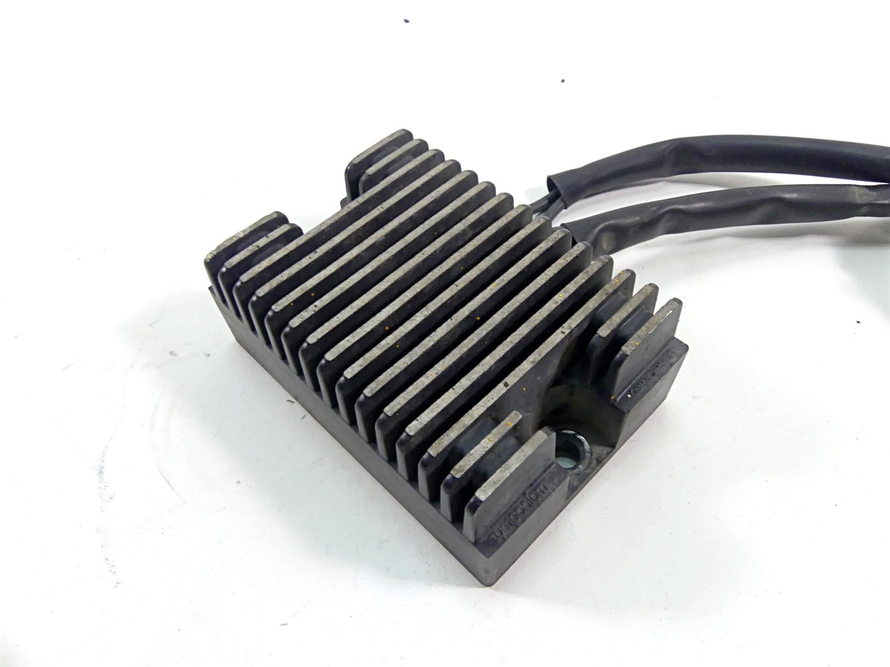 2005 Harley Sportster XL1200 C Rectifier Voltage Regulator 74523-04 {{ shop.shopifyCountryName }} - Mototech271