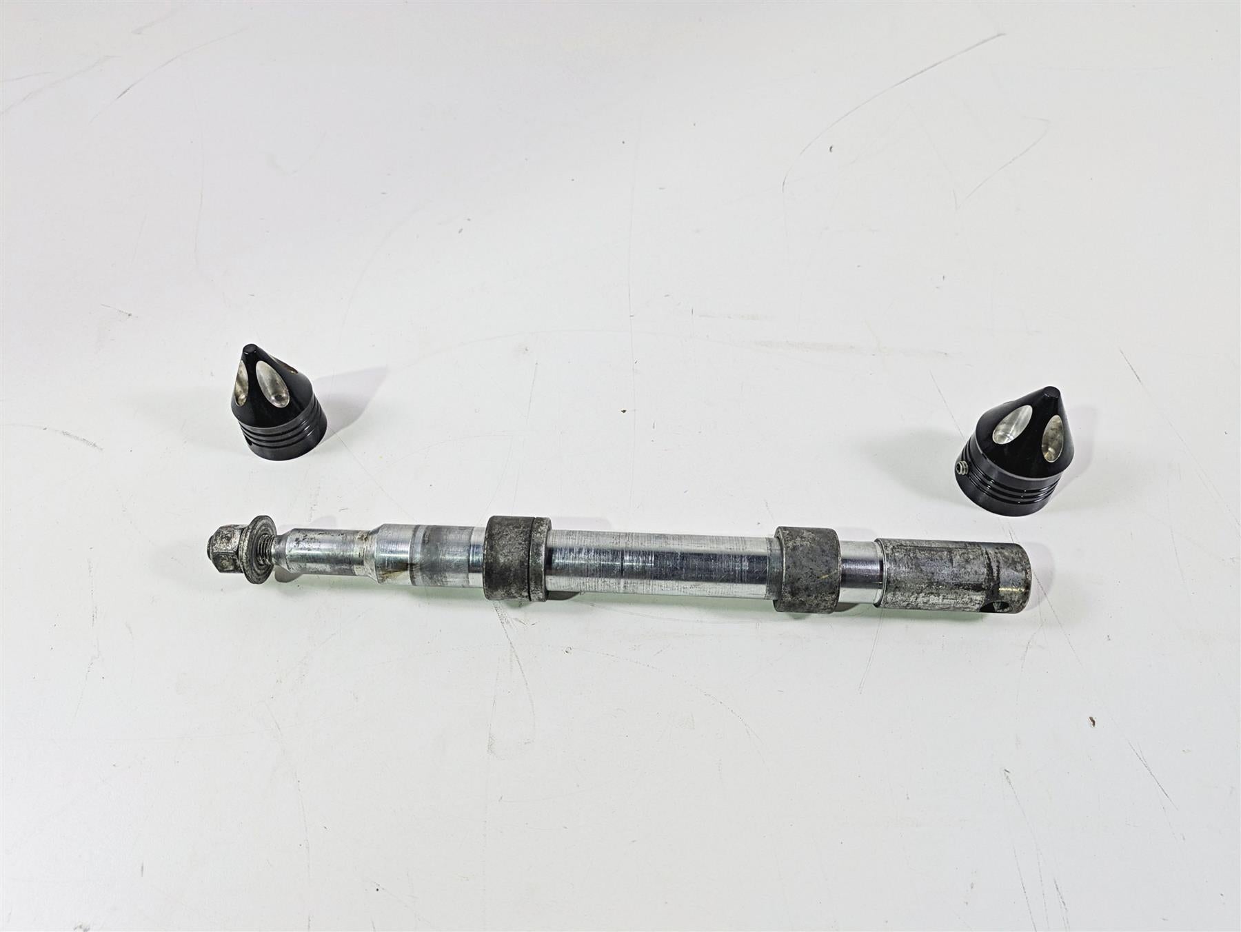 2001 Harley Touring FLHX Street Glide Front Axle Wheel Spindle 1