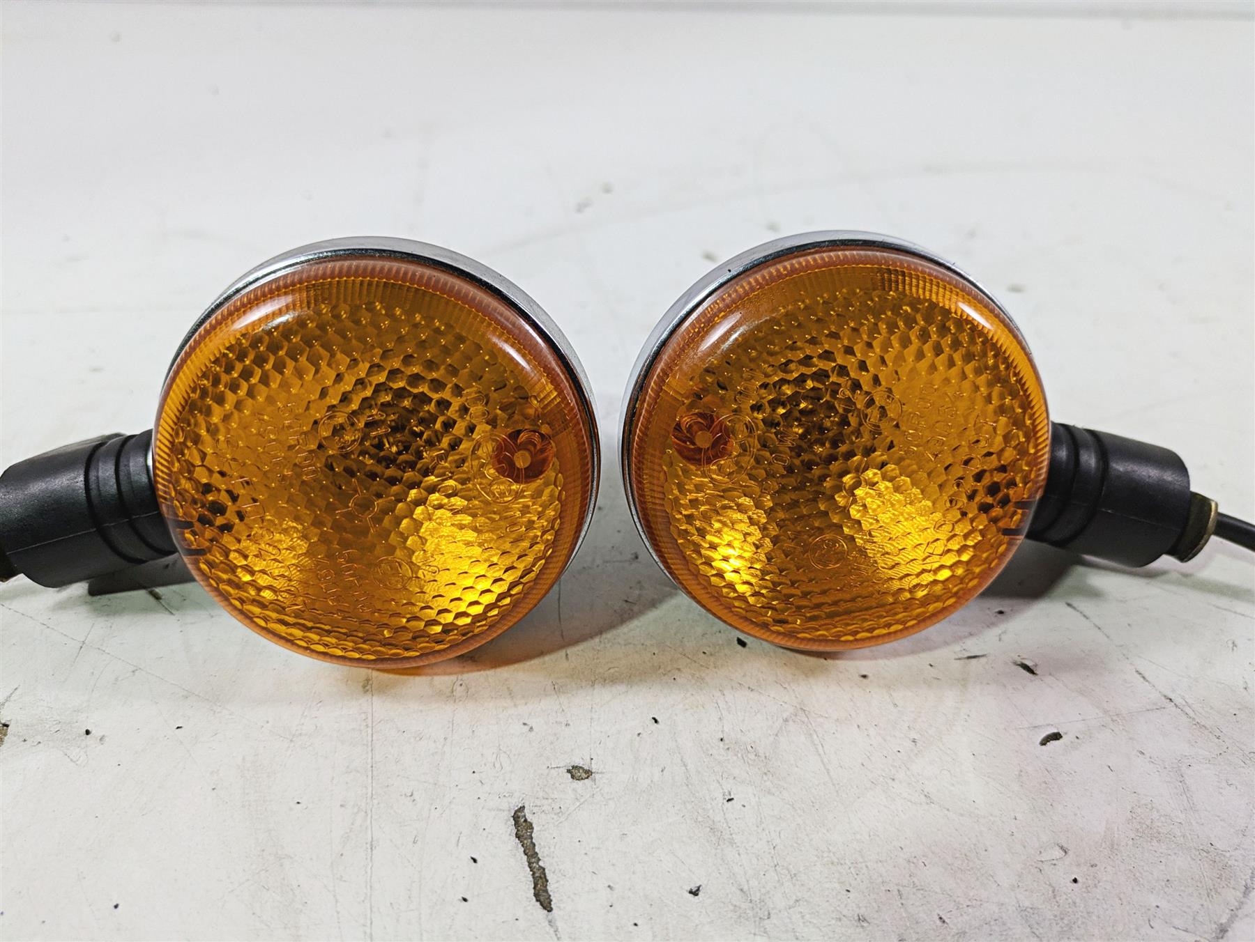 1998 Moto Guzzi California 1100 EV Front Turn Signal Set - Read GU03750631 {{ shop.shopifyCountryName }} - Mototech271
