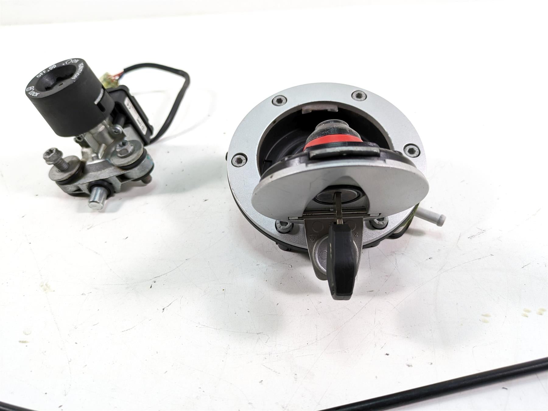 2018 KTM 1090 Adventure R Cdi Ecm Ecu Ignition Switch Key Lock Set 60311066100 {{ shop.shopifyCountryName }} - Mototech271