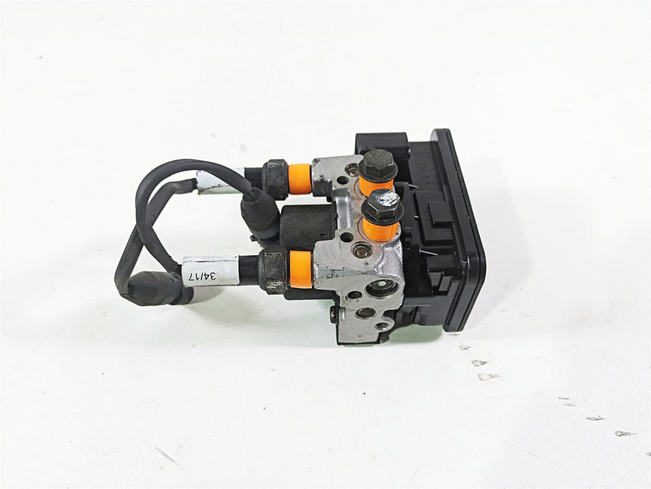 2018 Indian Chieftain Dark Horse Abs Brake Pump Module Unit 2204981 {{ shop.shopifyCountryName }} - Mototech271