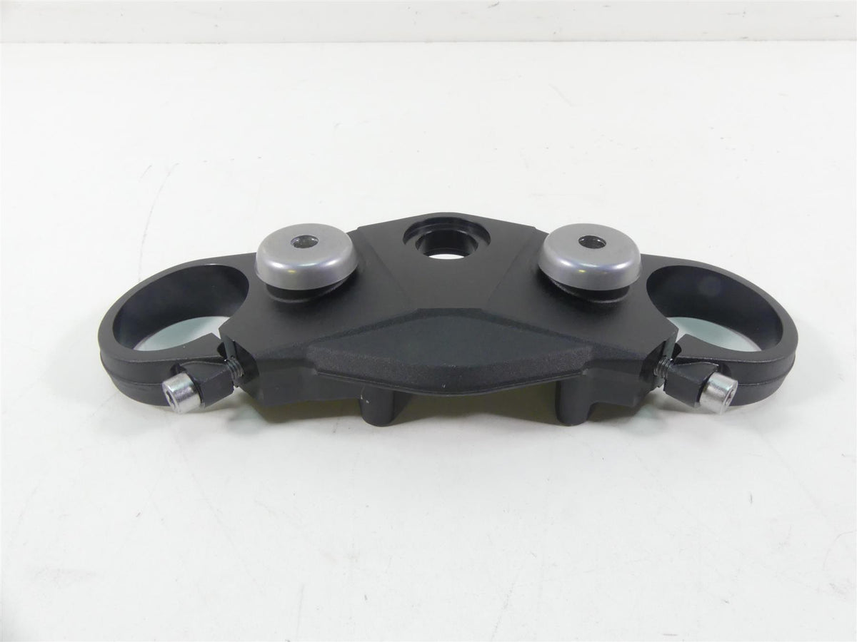 2020 Triumph Speed Triple RS 1050 Upper Triple Tree Steering Clamp T2042324 {{ shop.shopifyCountryName }} - Mototech271