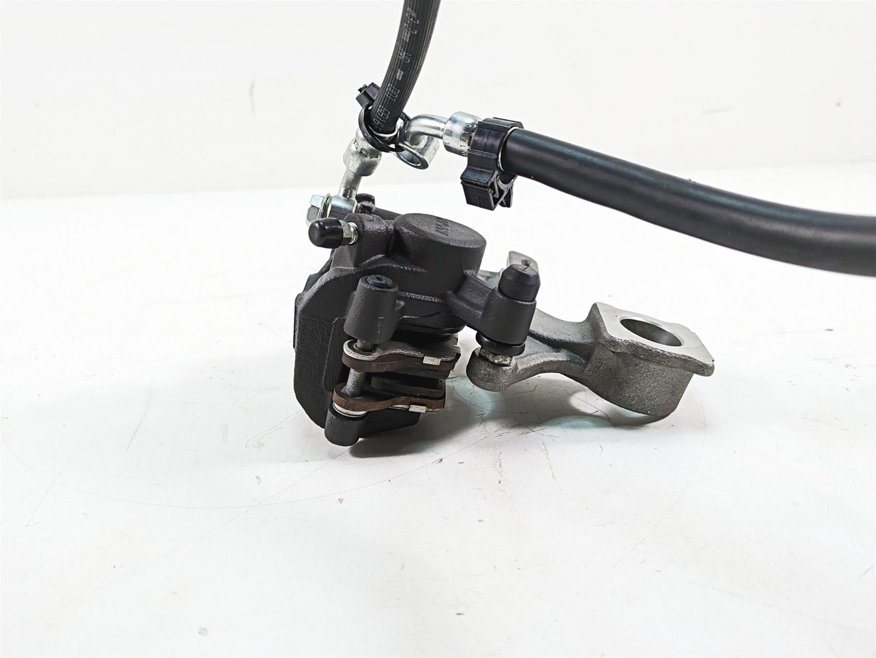 2022 Suzuki GSXR 750 Nissin Rear Brake Caliper & Bracket 69100-47H10-999 {{ shop.shopifyCountryName }} - Mototech271