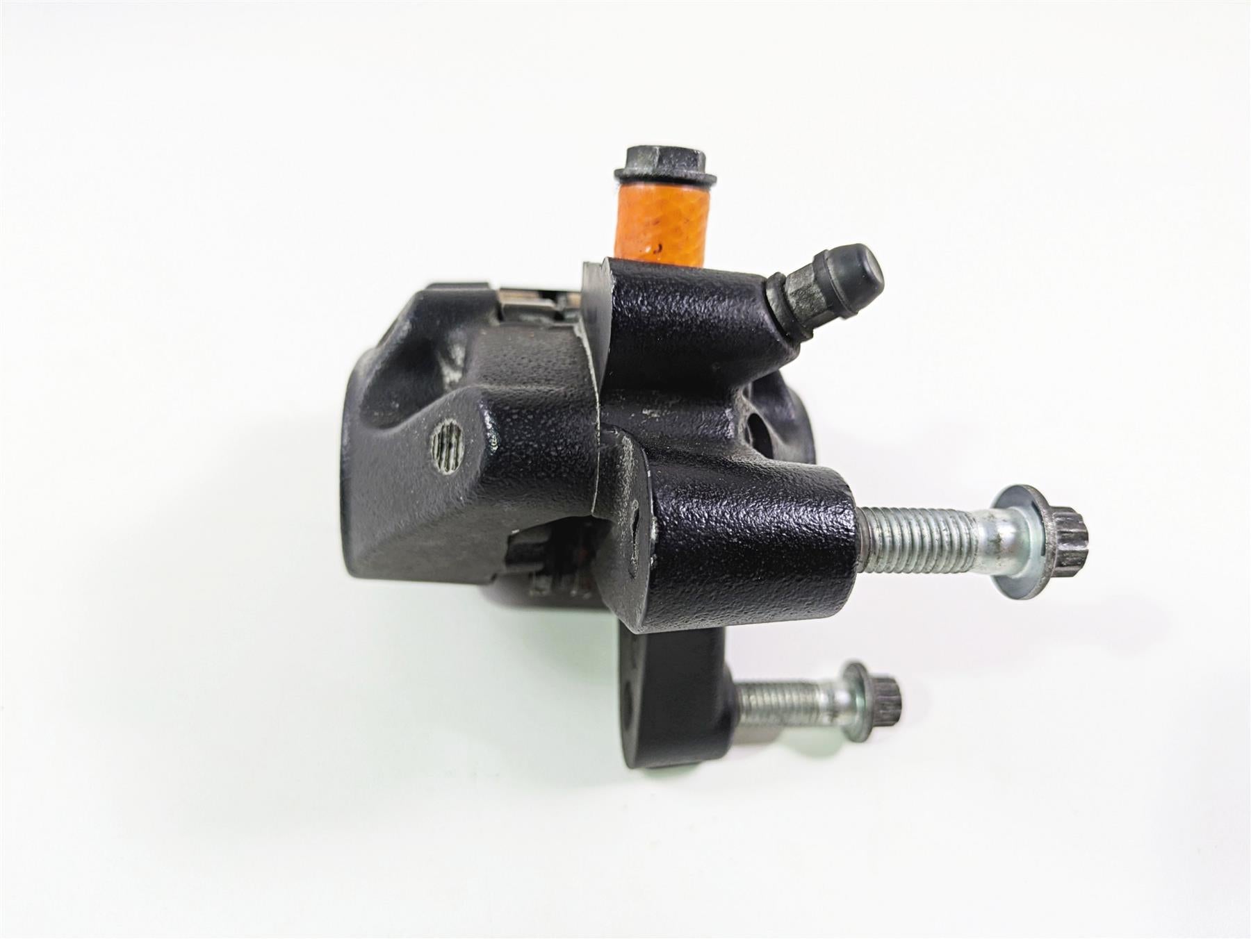 2018 Harley FLHCS Softail Heritage 115th Front Brake Caliper 41300095 {{ shop.shopifyCountryName }} - Mototech271