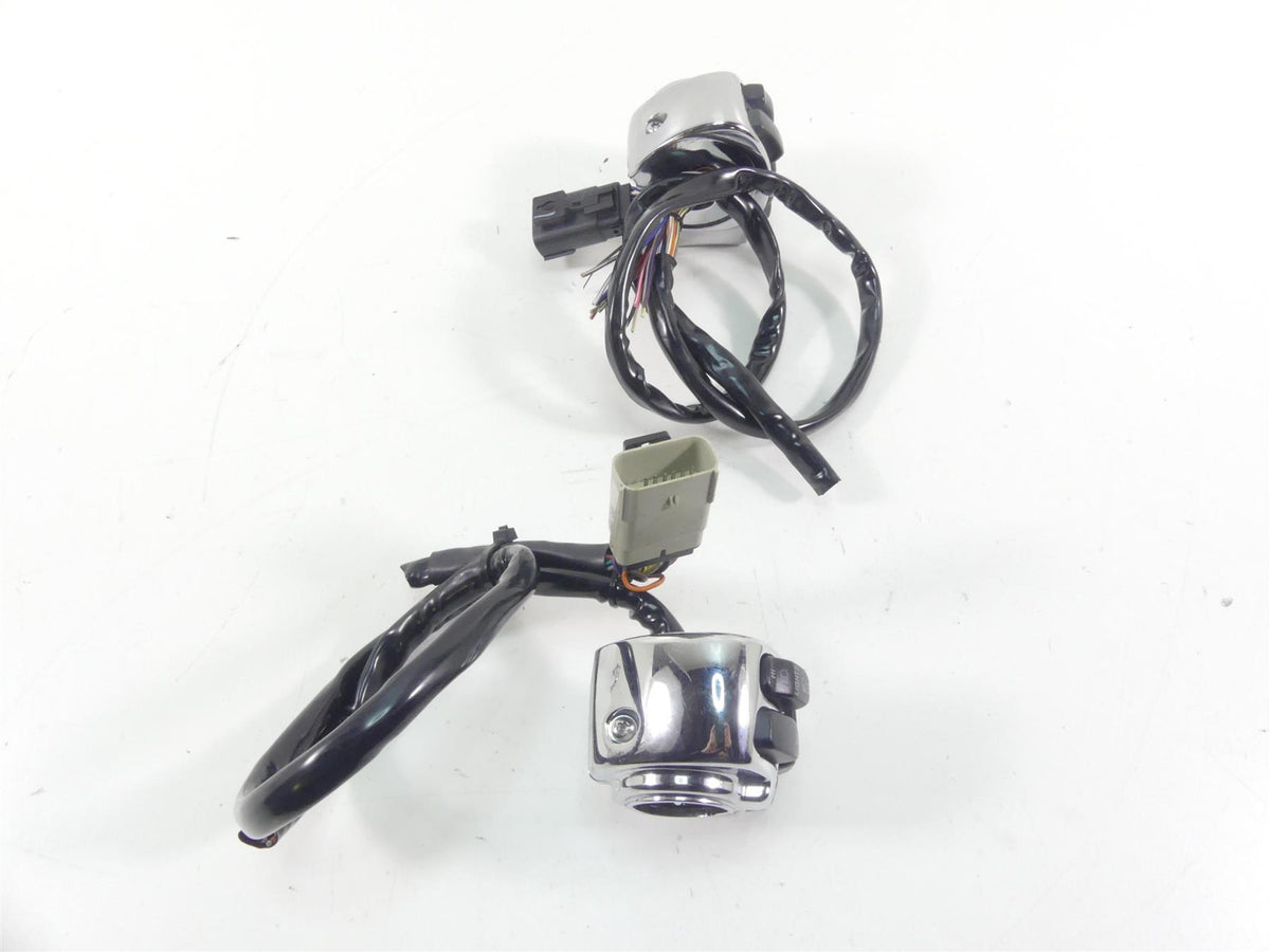 2009 Harley FLHTCU SE4 CVO E-Glide Left Right Chrome Control Switch Set 56866-06 {{ shop.shopifyCountryName }} - Mototech271