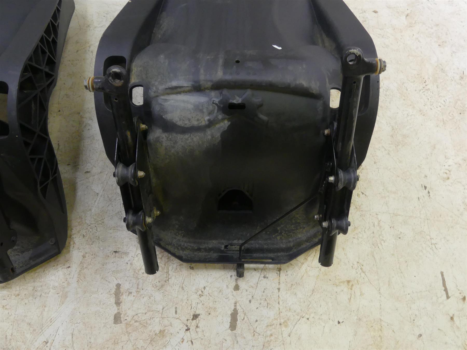 2018 Can Am Maverick X3 Turbo STD Driver Rider Passenger Seat Set 708002065 {{ shop.shopifyCountryName }} - Mototech271