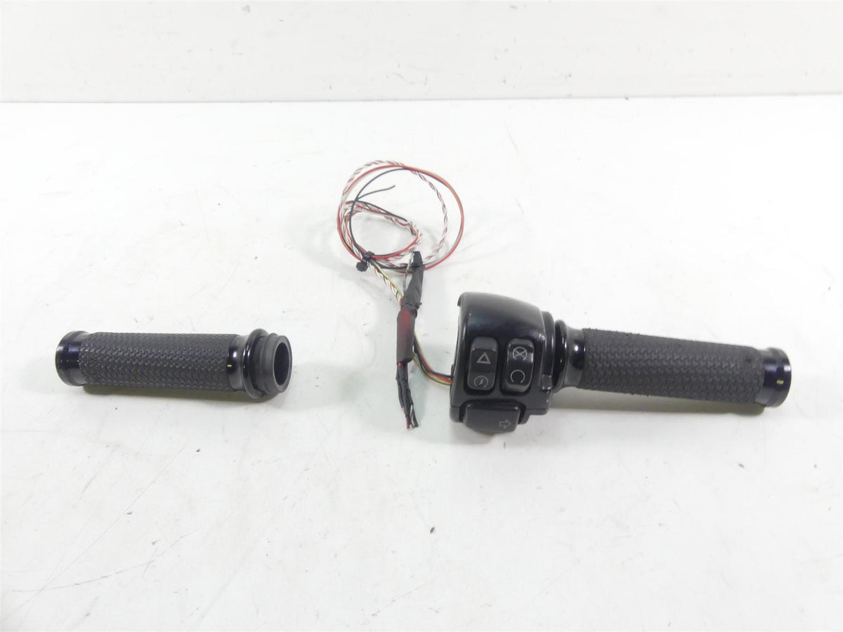 2016 Harley FLS Softail Slim Right Hand Start Stop Control Switch -Read 71500297 {{ shop.shopifyCountryName }} - Mototech271