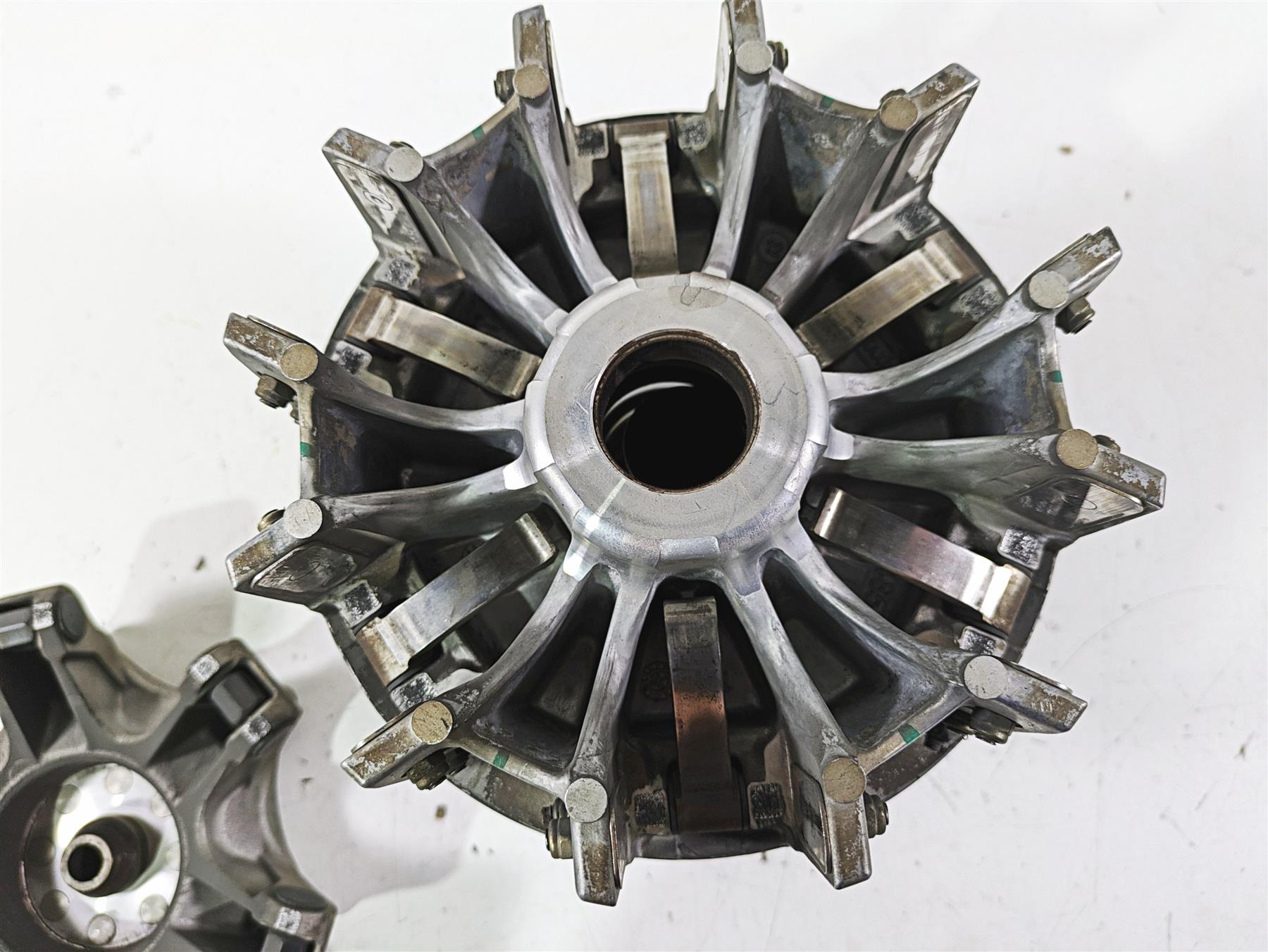 2018 Can Am Commander 1000R XT Primary Drive Clutch Kit 420248608 420280577 {{ shop.shopifyCountryName }} - Mototech271