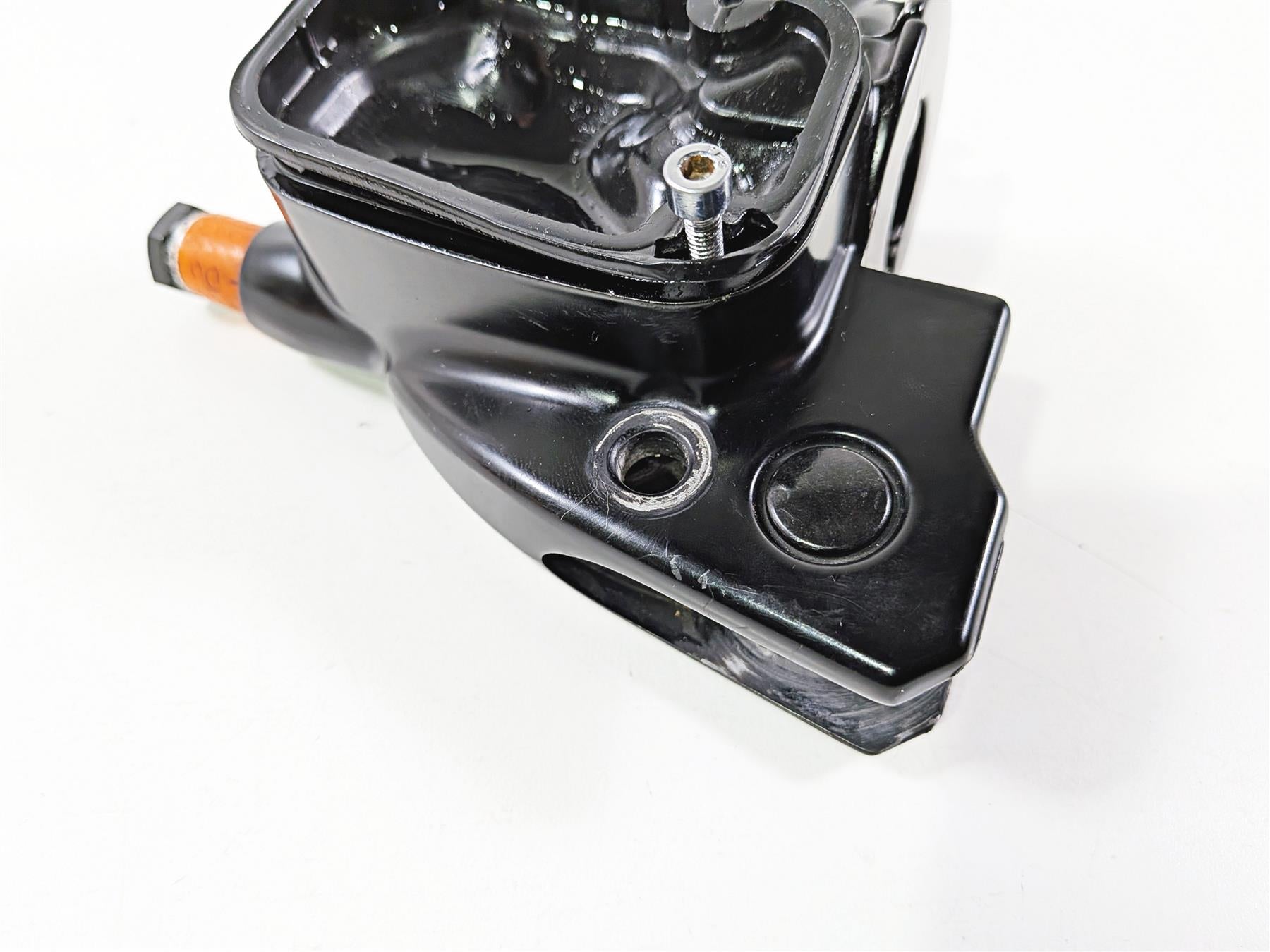 2017 Harley Touring FLHXS Street Glide Clutch Master Cylinder Black 36700128A {{ shop.shopifyCountryName }} - Mototech271