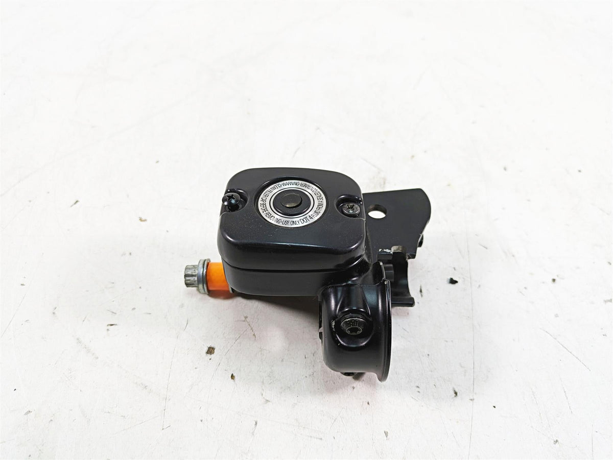 2006 Harley FLSTI Softail Heritage Front Brake Master Cylinder 9/16" 45029-11D {{ shop.shopifyCountryName }} - Mototech271