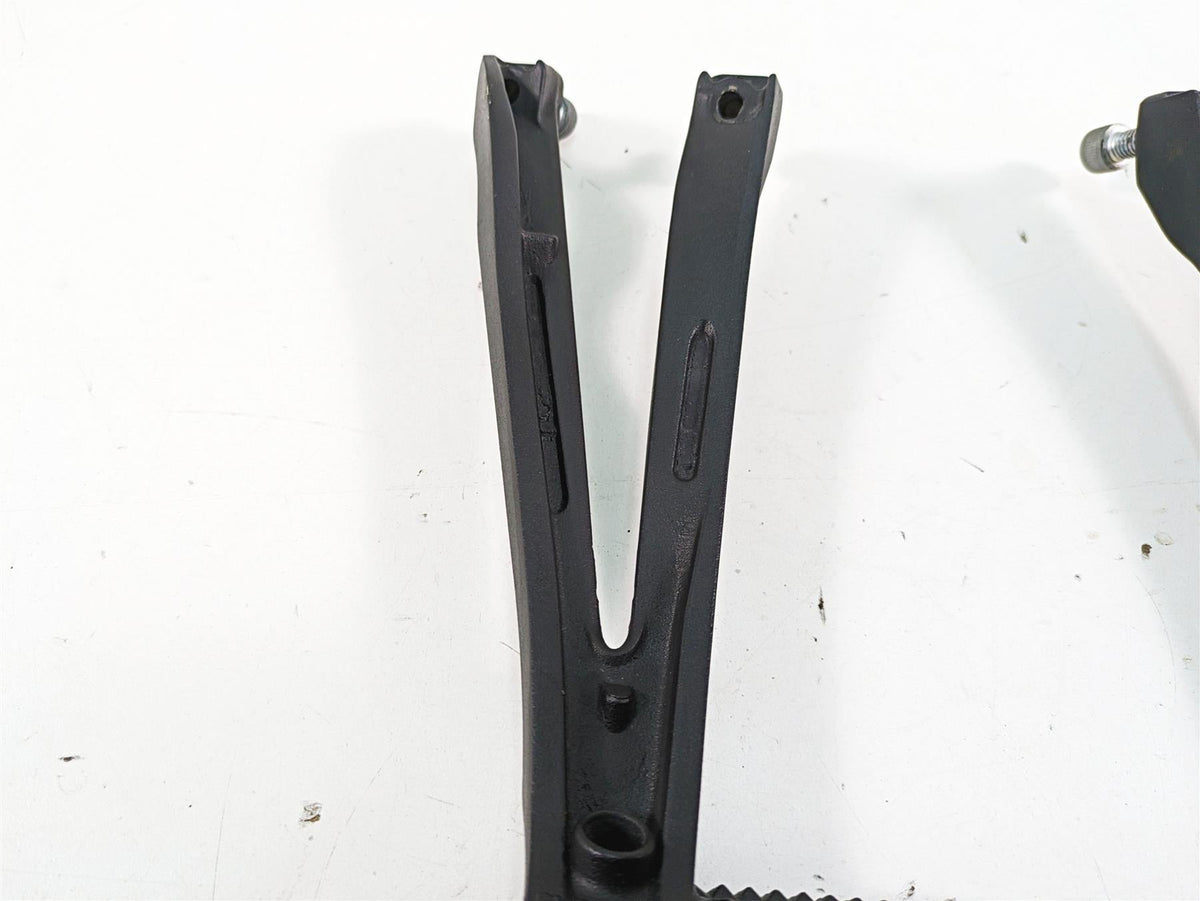 2007 Yamaha R1 YZFR1 Passenger Footpeg Rest Set -Rash 5VY-2741L-00 5VY-2742L-00 {{ shop.shopifyCountryName }} - Mototech271