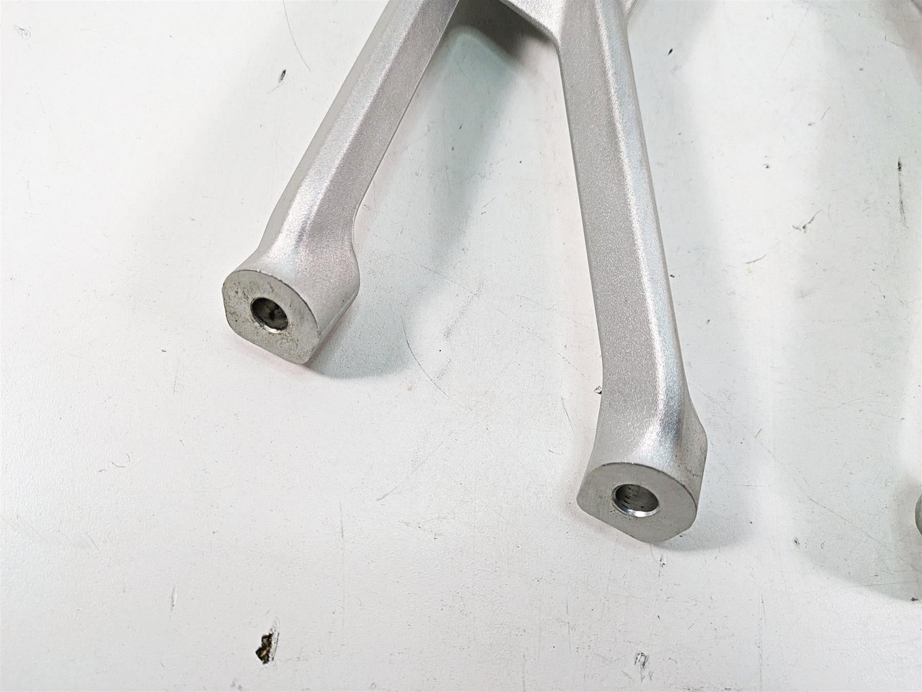 2016 BMW R1200R K53 Rear Passenger Foot Peg Rest Set 46718540798 46718540799 {{ shop.shopifyCountryName }} - Mototech271