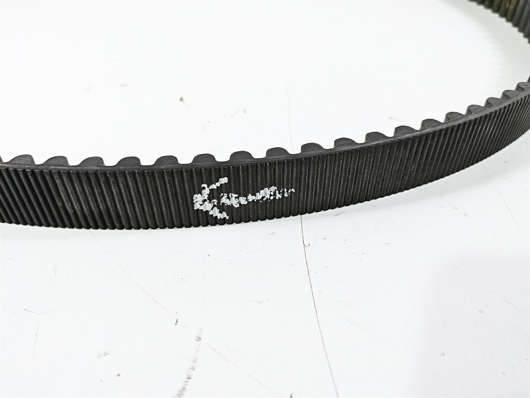 2003 Harley Softail FXSTDI Deuce 100th Drive Belt 135T 1-1/8" 40307-00B {{ shop.shopifyCountryName }} - Mototech271