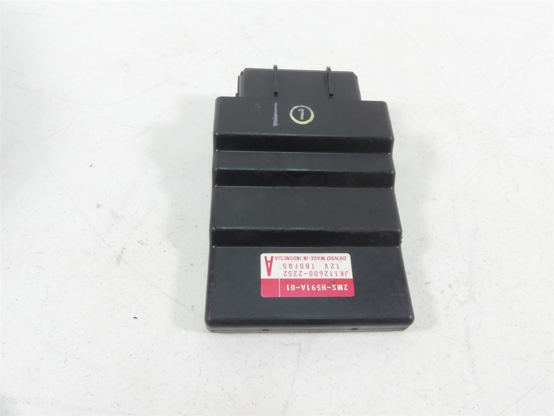 2015 Yamaha YZF-R3 Denso Cdi Ecu Ecm Engine Control Module 2MS-H591A-01 {{ shop.shopifyCountryName }} - Mototech271