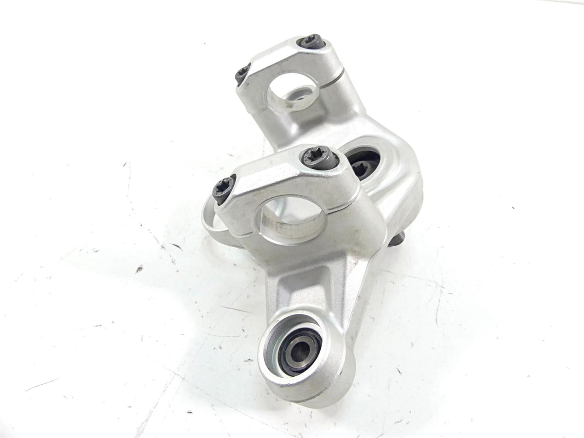 2015 BMW R1200GS GSW K50 Upper Triple Tree Steering Clamp 31428555849 8520478 {{ shop.shopifyCountryName }} - Mototech271