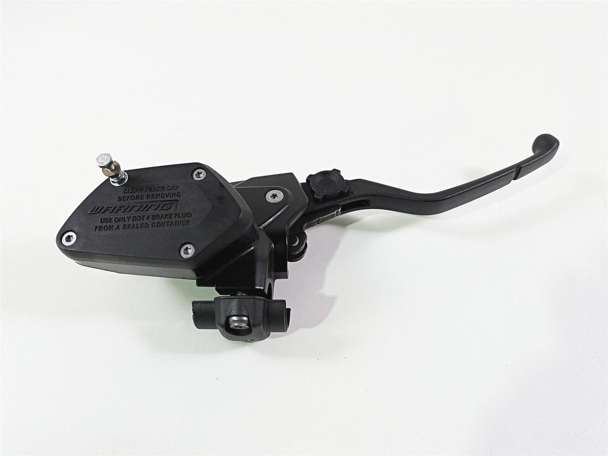 2019 BMW R1250RT K52 Front Brake Master Cylinder 32728559604 {{ shop.shopifyCountryName }} - Mototech271
