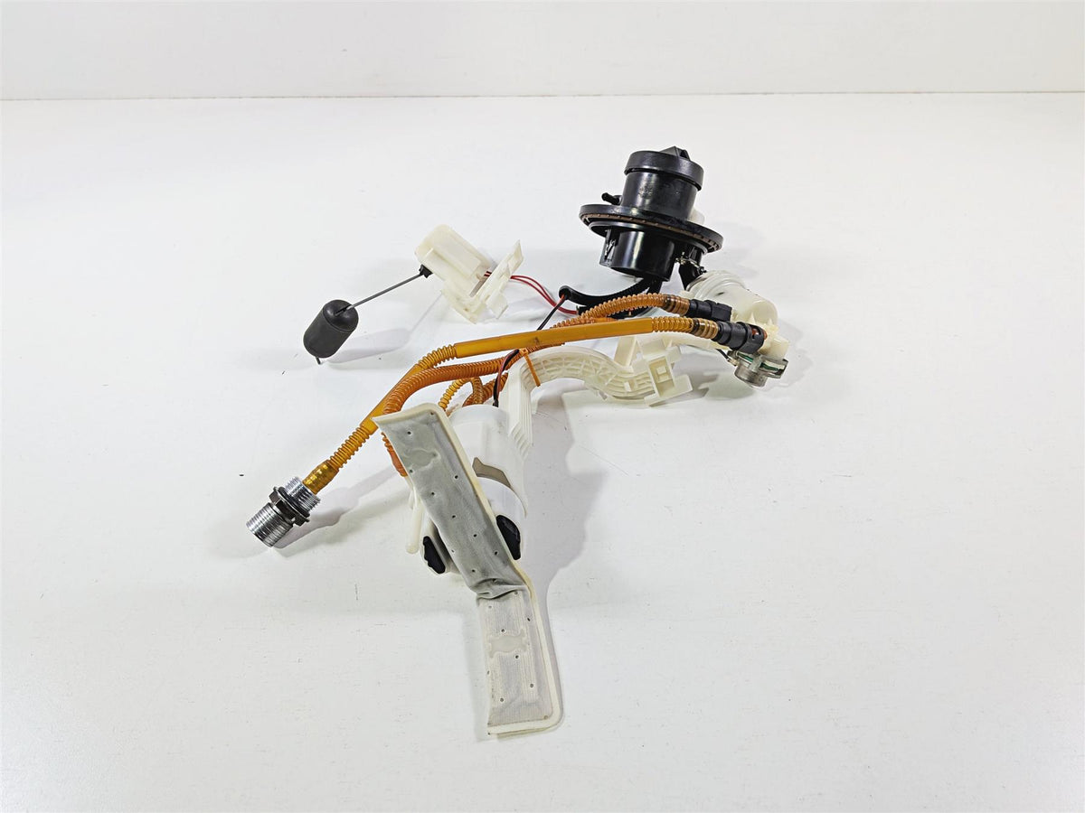2017 Harley Touring FLHXS Street Glide Fuel Gas Petrol Pump & Sender - Tested 75069-08 {{ shop.shopifyCountryName }} - Mototech271