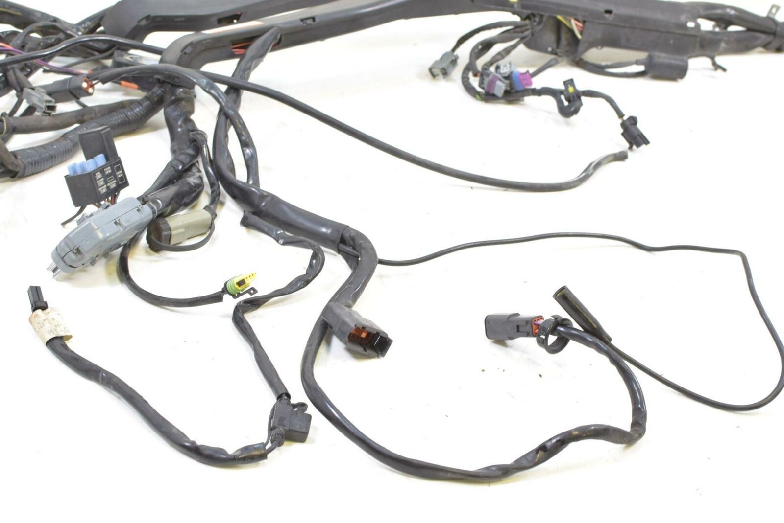 2007 Harley Touring FLHTCU Electra Glide Main Wiring Harness -No Cuts 71000-07 {{ shop.shopifyCountryName }} - Mototech271