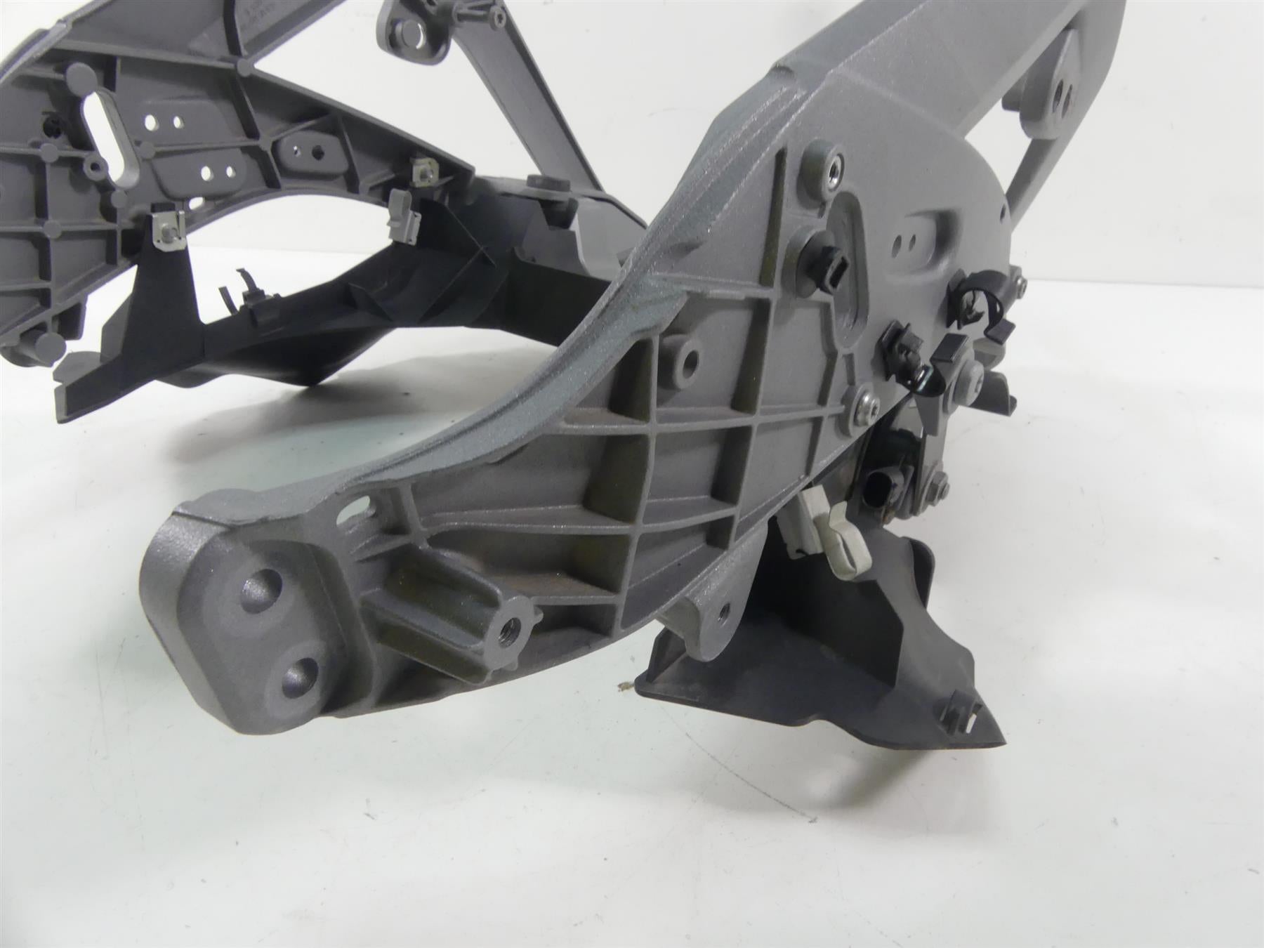 2014 BMW R1200GS K50 Front Headlight Fairing Carrier Stay Set 46638528673 {{ shop.shopifyCountryName }} - Mototech271