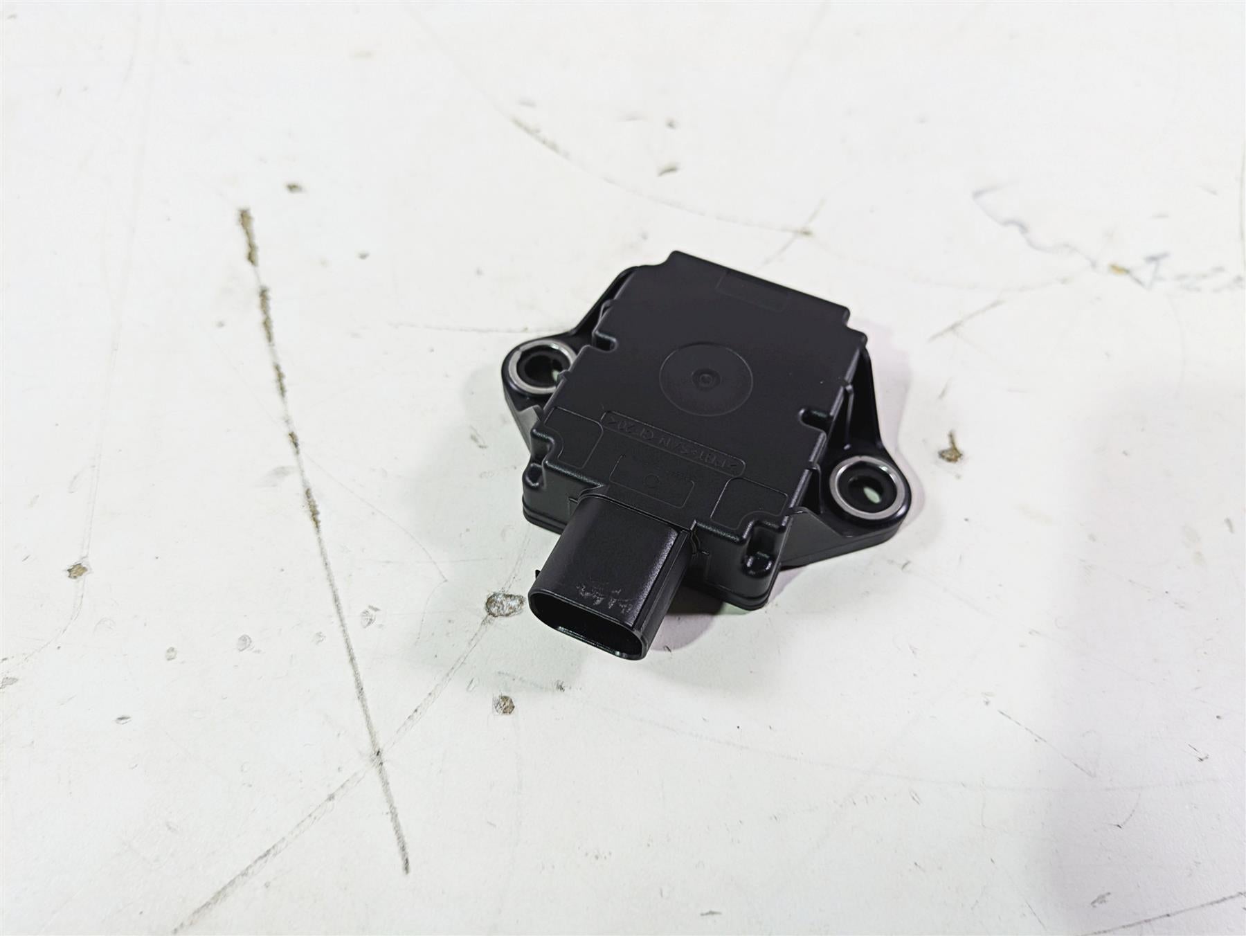 2019 Triumph Speed Triple RS 1050 Lean Angle Fall Drop Sensor T2503063 {{ shop.shopifyCountryName }} - Mototech271