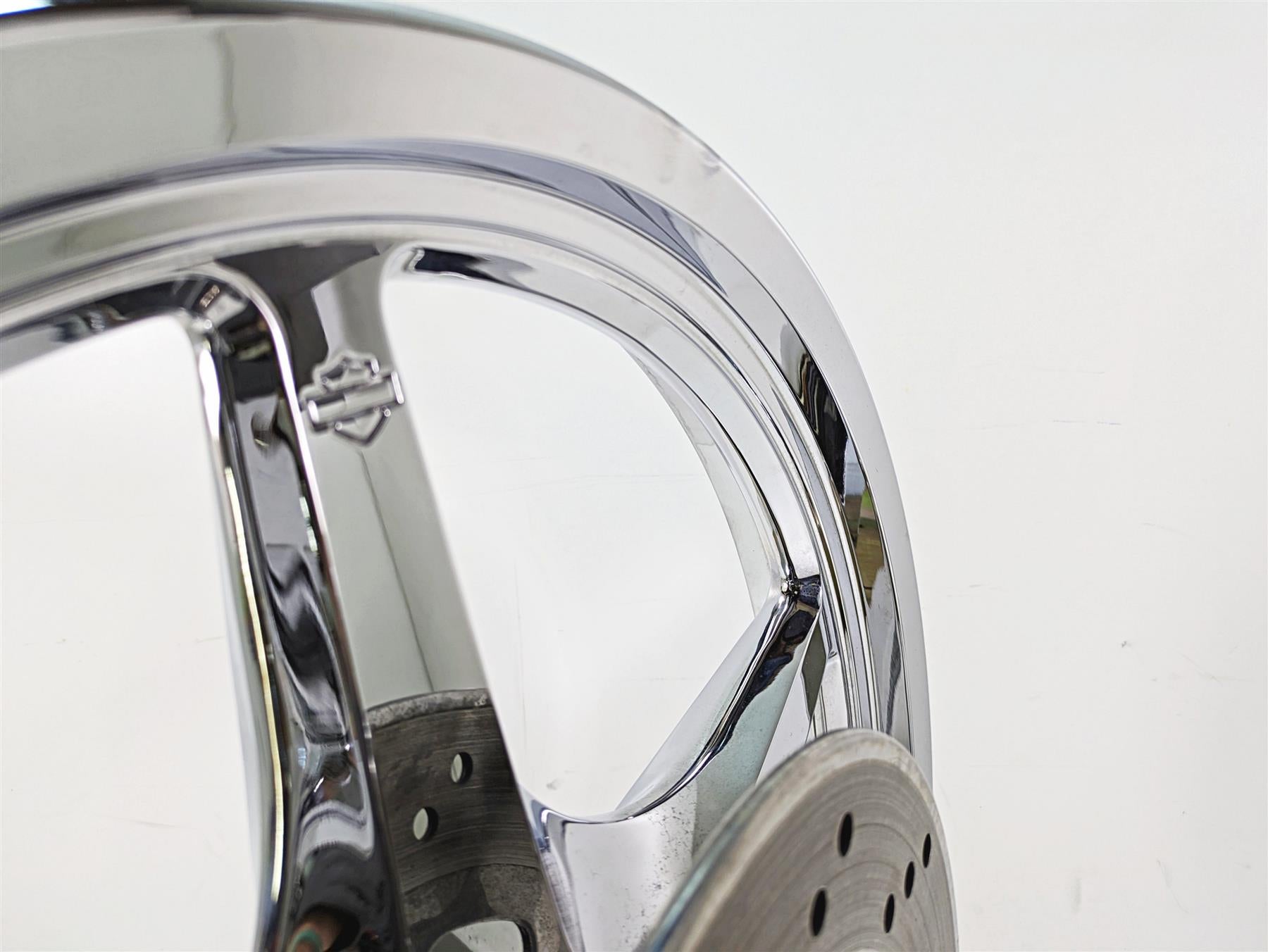2006 Harley Softail FXSTSI Springer Front Wheel Rim Thunderstar 21x2.15 43975-07 {{ shop.shopifyCountryName }} - Mototech271