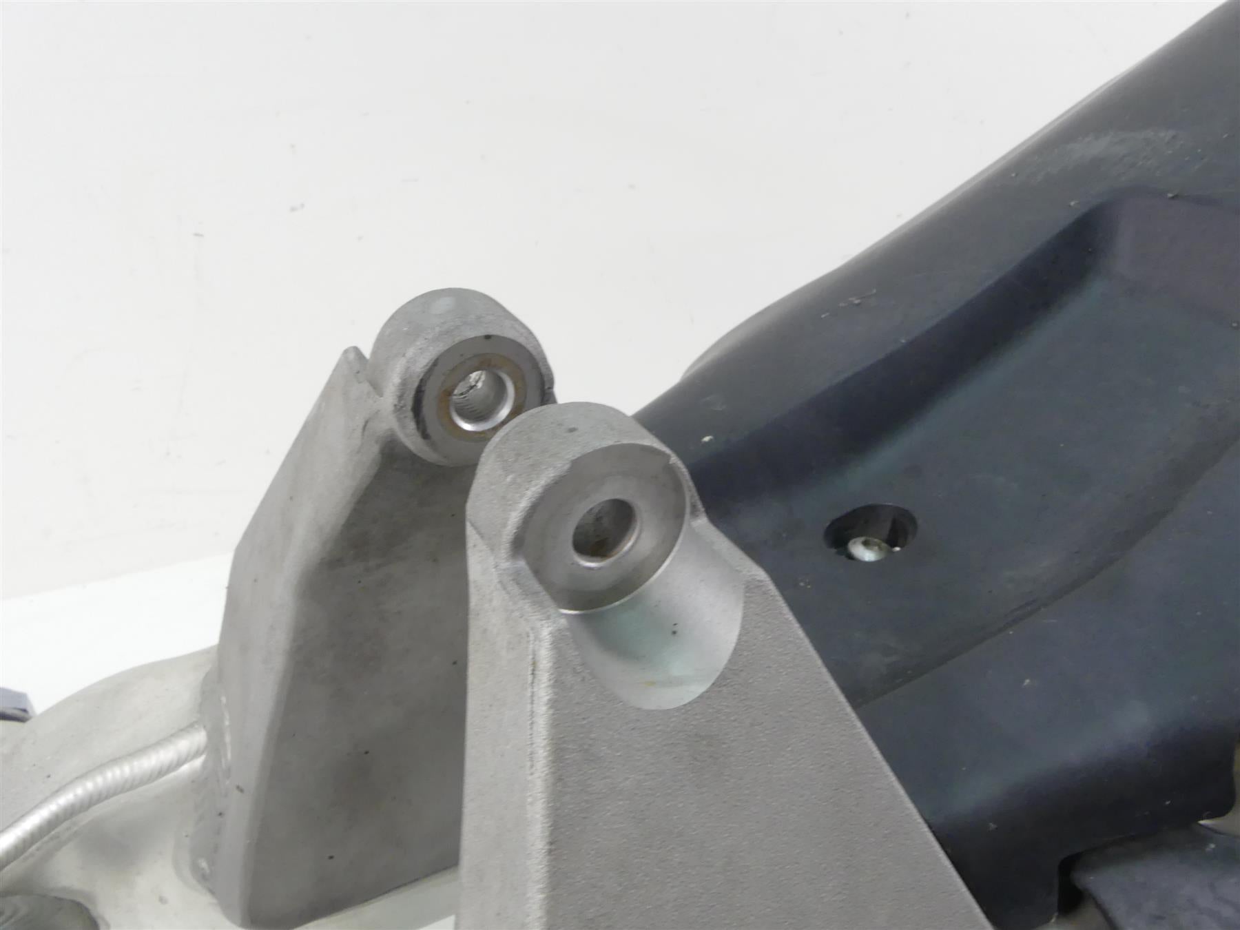 2004 Honda CBR1000RR SC57 Unit Pro-Link Swingarm Swing Arm 52200-MEL-505 {{ shop.shopifyCountryName }} - Mototech271