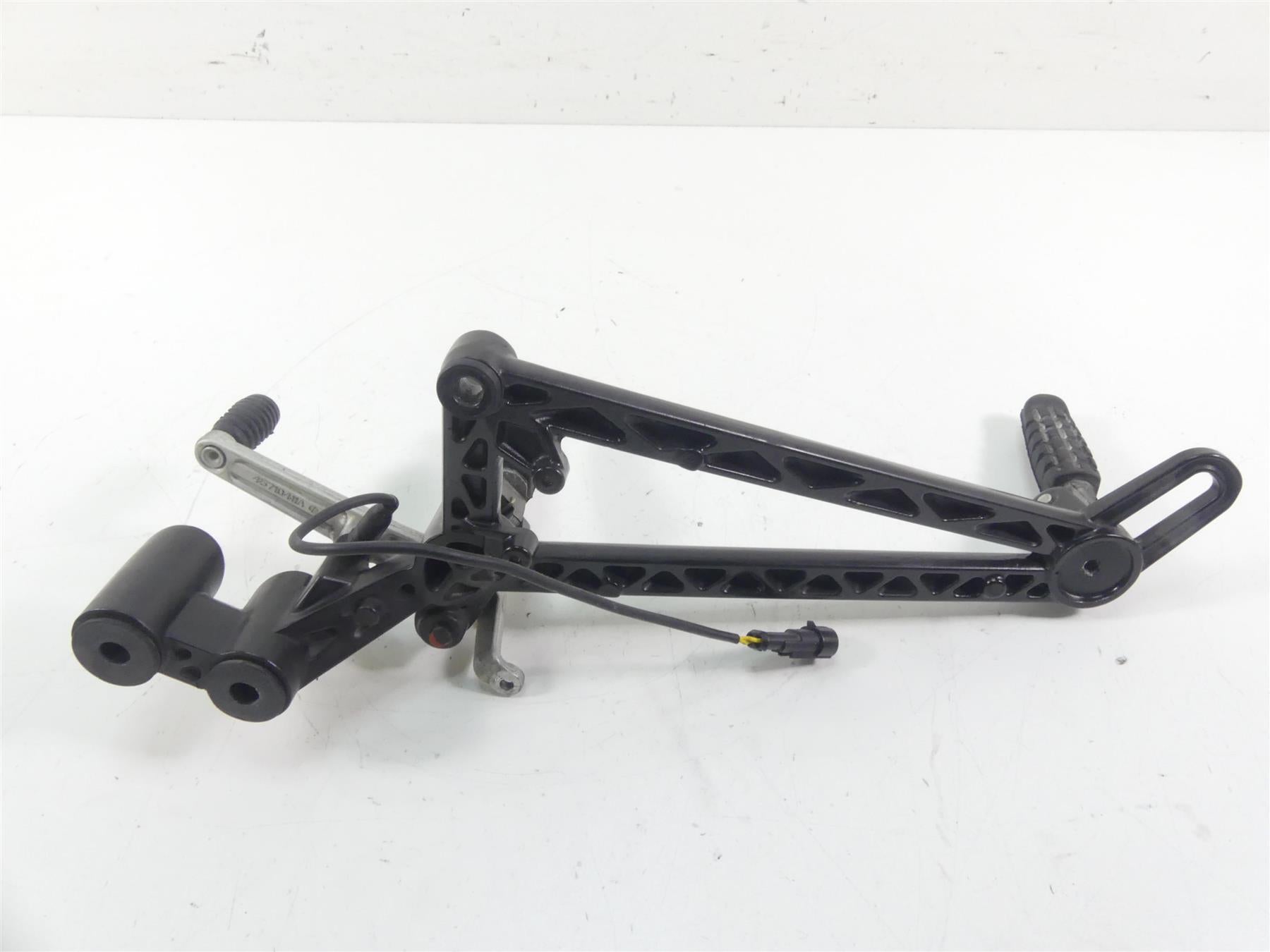 2007 Ducati Sport Classic GT1000 Right Footpeg Rest & Brake Pedal Set 82411201BB {{ shop.shopifyCountryName }} - Mototech271