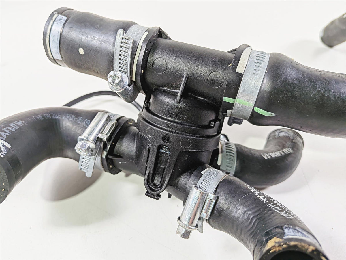 2023 Ducati Streetfighter V4 Coolant Water Thermostat & Hoses 55320161A-Mototech271