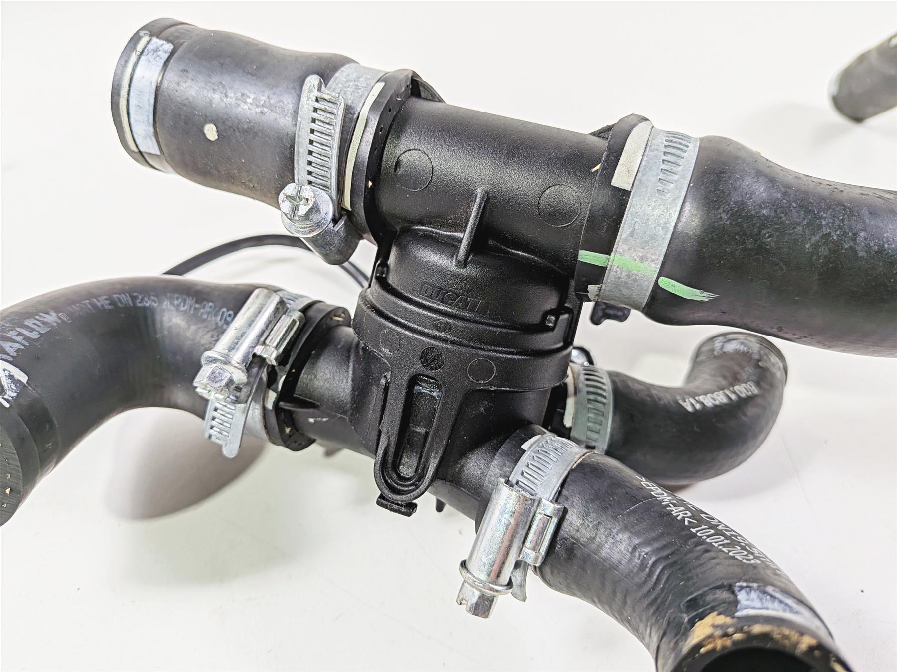 2023 Ducati Streetfighter V4 Coolant Water Thermostat & Hoses 55320161A-Mototech271